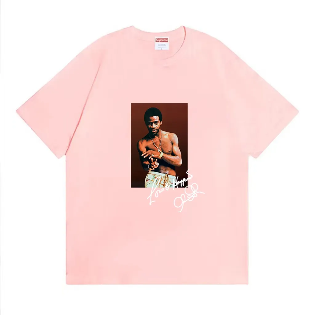 #S126 p110💰 SupremeSS22Week1AlGreenTee Al Green soul singer character print Loose version Made of 260g combed cotton double yarn From fabrics to accessories, all three standards are complete and ZP-imported Matsui Company slurry printing will never crack The whole piece adopts three-needle five-thread technology (neckline-shoulder seam-sleeve seam double line, looks more three-dimensional and textured) The same process as the original version, classic version Feel free to compare zp. The whole piece adopts three-needle five-thread craftsmanship (neckline-shoulder seam-sleeve seam double thread, which looks more three-dimensional and textured). It has the same craftsmanship as the genuine original, classic version. Color: Black White Red Brown Yellow Light Blue Pink Size: S M L XL XXL