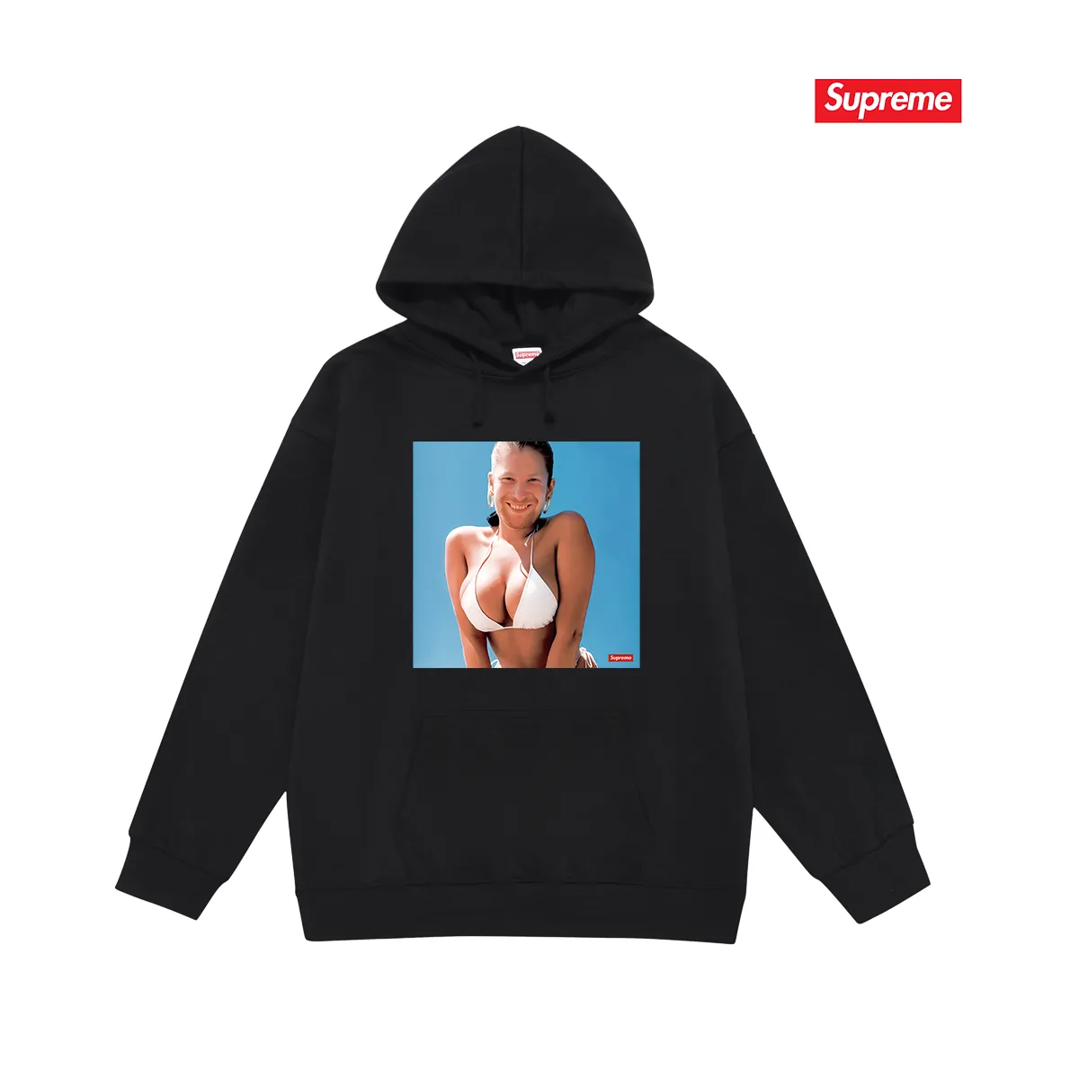 Style No. S2148 #terry P160💰 Velvet P170💰 Supreme 25SS Aphex Twin Tee singer character bikini album hooded sweatshirt Made of 400g large terry 430g silver fox velvet (off-shoulder large version) fabric, soft and non-pilling, imported environmentally friendly printing glue, bright and three-dimensional pattern, quality 💥Same style for men and women, the upper body is trendy Color: black white gray Size: S M L XL XXL