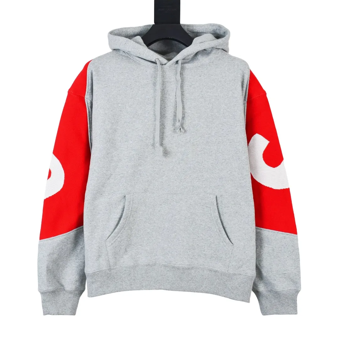 S528💰p390 Top version Supreme BIG LOGO JACQUARD HOODED SWEATSHIRT Hooded sweatshirt with big LOGO on the back. For those of us who focus on top Sup products, this sweatshirt is naturally available at our fingertips. ZP testing, custom weaving and dyeing, pure cotton 450G fleece main fabric, multiple stitching and tailoring design on the back, jacquard processing on the back, customized ZP co-branding, main label/wash water label/tag/packaging bag (Equipped with extra-large thickened handbag) There is a probability of passing the inspection version. If you put the original packaging picture together, there is a high probability of passing the test. Size: S-XL