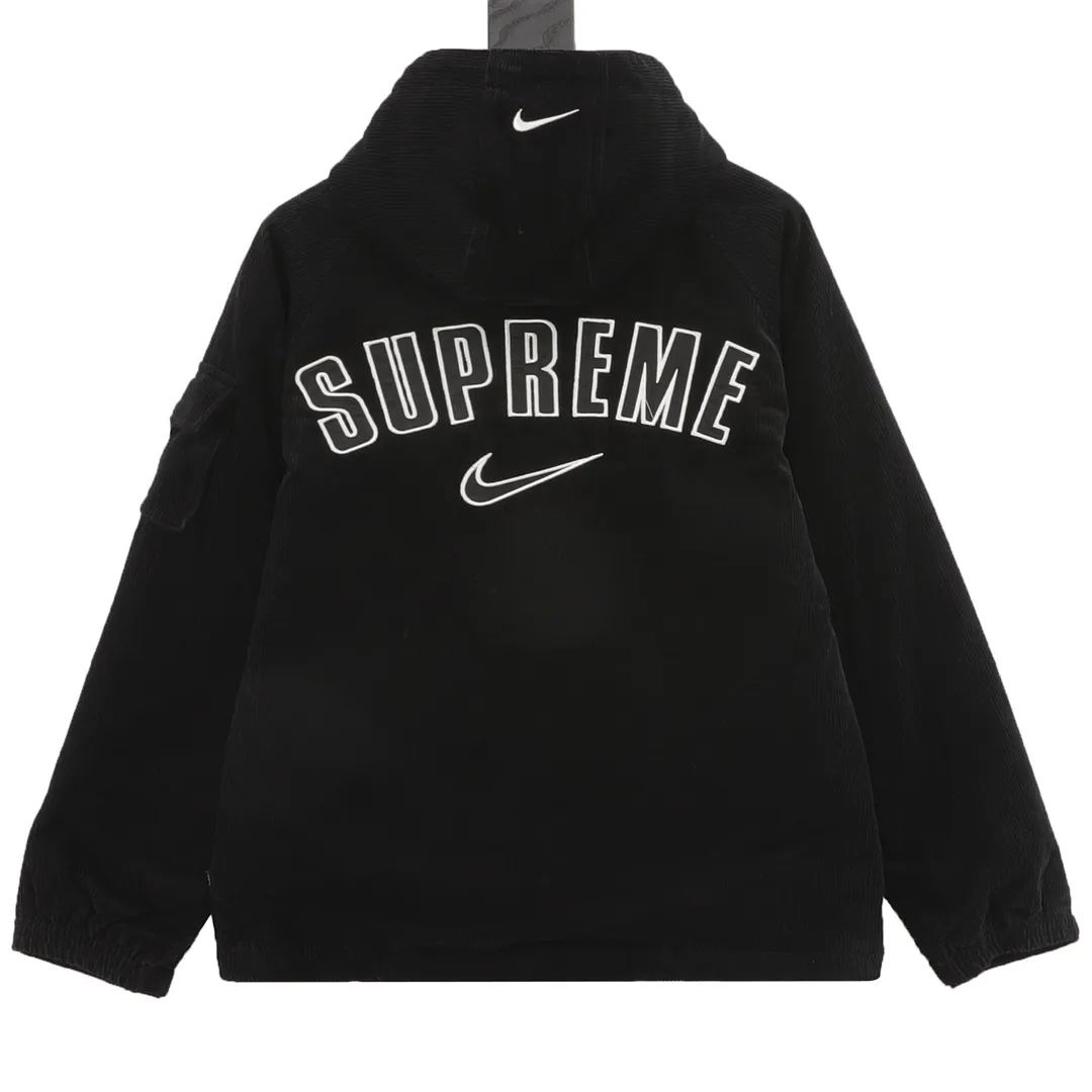 P660 Supreme x Nike corduroy cotton jacket, joint model Arc Corduroy Hooded Jacket, corduroy zipper hooded jacket, original fabric custom dyed and developed. The fabric feels very good, so the details and accessories are made according to the original version. The factory's craftsmanship level is comparable to the original version. Size: S-XL