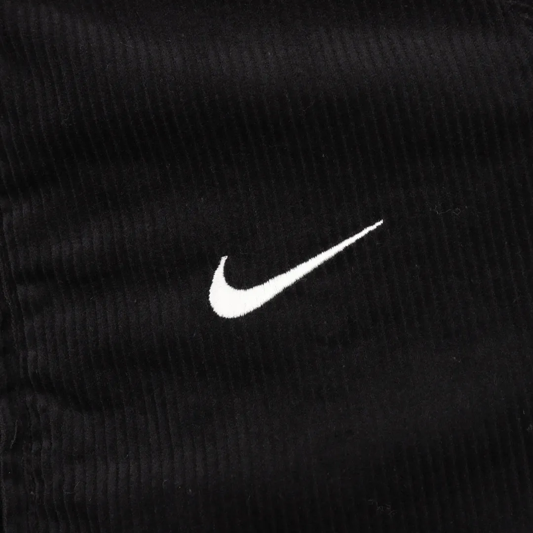 P660 Supreme x Nike corduroy cotton jacket, joint model Arc Corduroy Hooded Jacket, corduroy zipper hooded jacket, original fabric custom dyed and developed. The fabric feels very good, so the details and accessories are made according to the original version. The factory's craftsmanship level is comparable to the original version. Size: S-XL