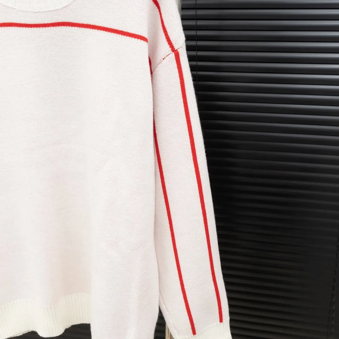 P300 Style: SUPREME unicorn arm knitted long-sleeved sweater Size: S-XXL Fabric: Wool blend Accessories: Full set of customized original accessories No gender distinction, same style for men and women