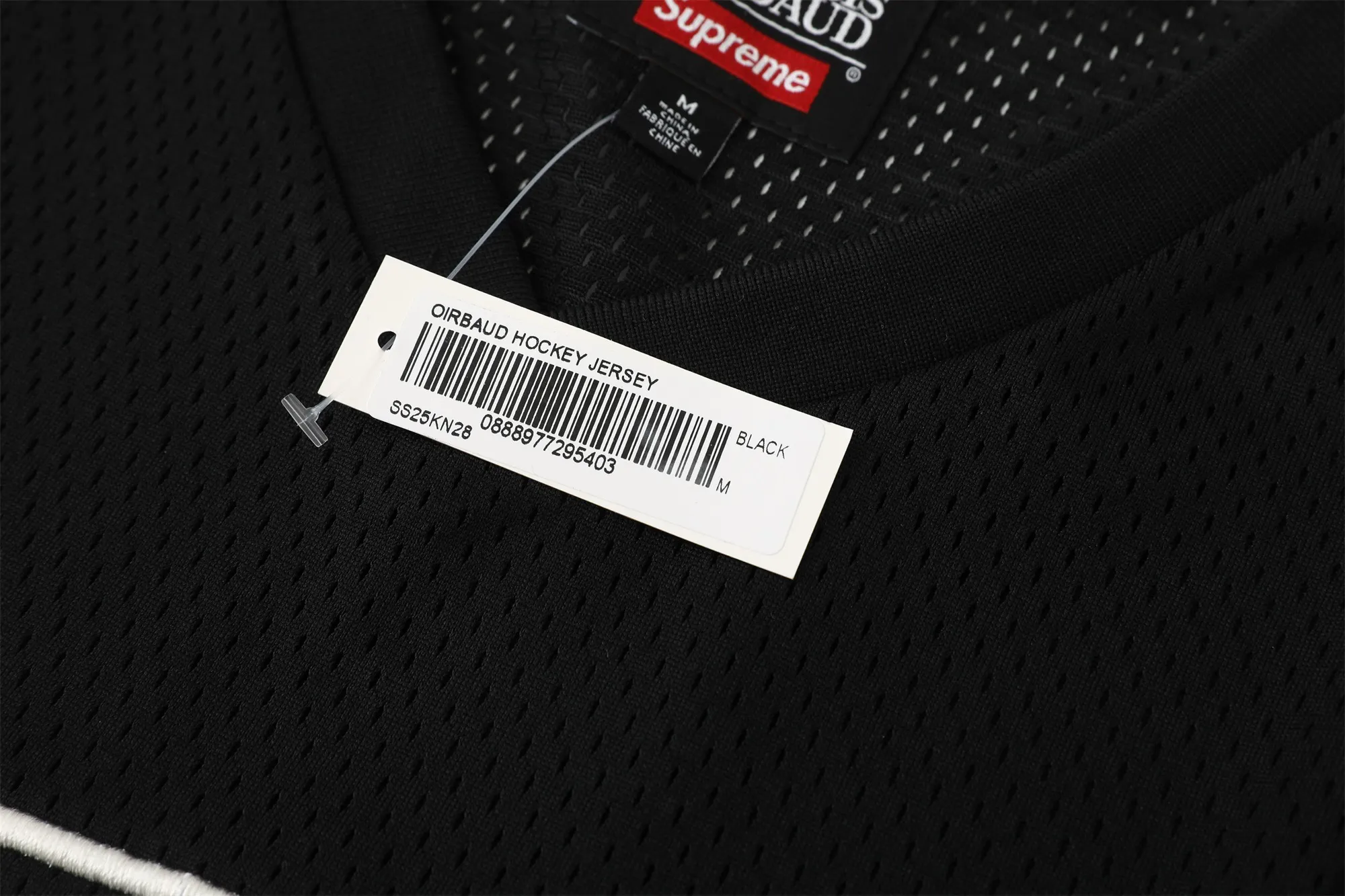 🅿️240 S297 Supreme Marithé François Girbaud co-branded loose mesh American ice hockey jersey with logo embroidered on the chest. Same style for men and women. 250g mesh fabric. Customized accessories. Complete color. Black. White. Loose fit. Size: S M L 53 57 M 73 122 55 58 L 75 126 57 59 XL 77 130 59 60