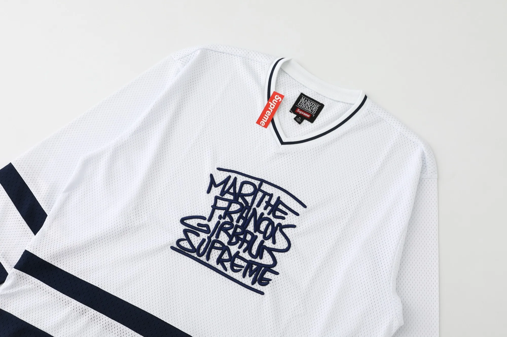 🅿️240 S297 Supreme Marithé François Girbaud co-branded loose mesh American ice hockey jersey with logo embroidered on the chest. Same style for men and women. 250g mesh fabric. Customized accessories. Complete color. Black. White. Loose fit. Size: S M L 53 57 M 73 122 55 58 L 75 126 57 59 XL 77 130 59 60