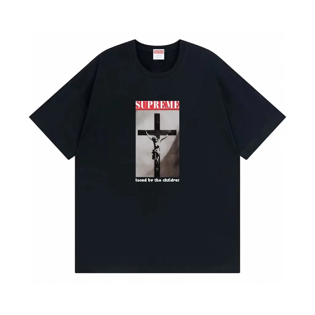 #S98 p110💰 Supreme SS20 Week 1 Loved By The Children Tee pattern, loose fit, made of 260 grams of combed cotton double yarn, all three standards from fabrics to accessories, ZP, imported Matsui company slurry printing will never crack, the whole piece adopts three-needle five-thread technology (neckline-shoulder seam-sleeve seam double line, looks more three-dimensional and textured) and the original version of the same craftsmanship, classic version Feel free to compare zp. The whole piece adopts three-needle five-thread craftsmanship (neckline-shoulder seam-sleeve seam double thread, which looks more three-dimensional and textured). It has the same craftsmanship as the genuine original, classic version. Color: white, black, light blue, red, apricot, gray, pink. Size: S M L XL XXL