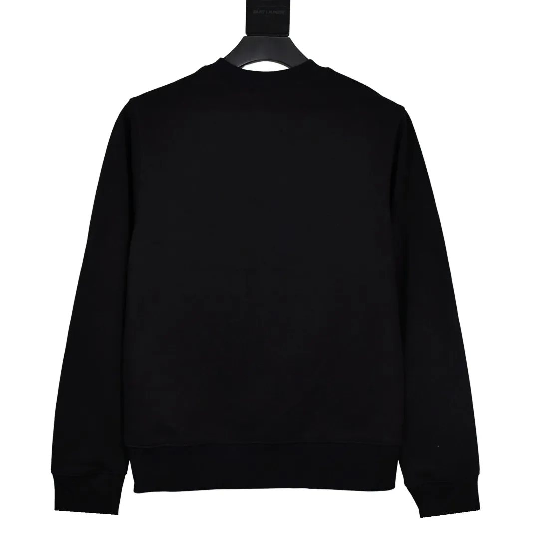 S462💰p290 Top version Supreme 20SS Kanji Logo Crewneck Supreme embroidered fleece crewneck sweatshirt. For those of us who focus on top Supreme, this sweatshirt is naturally available. ZP purchase and pattern making operation 1. Fabric: ZP testing, custom weaving and dyeing, pure cotton 460G plus velvet main fabric, horizontal cutting, side stitching 520G 2X2 thread 2. Embroidery: embroidery equipment Behringer BEKS-Y924 machine is used (a level higher than Tajima embroidery machine). The thickness, saturation and size of the embroidery are all consistent. 3. Sewing process: Four-needle and six-thread boneless splicing technology is used in twelve places on the whole garment. Processed by a senior foreign trade factory (cannot be done by ordinary factories) 4. Hem and cuffs: all use 520G non-elastic threads (low-end goods use elastic threads, causing the hem and cuffs to appear wavy) 5. Customized ZP main label/wash water label/tag/packaging bag (equipped with extra large thickened handbag) Size: S~XL