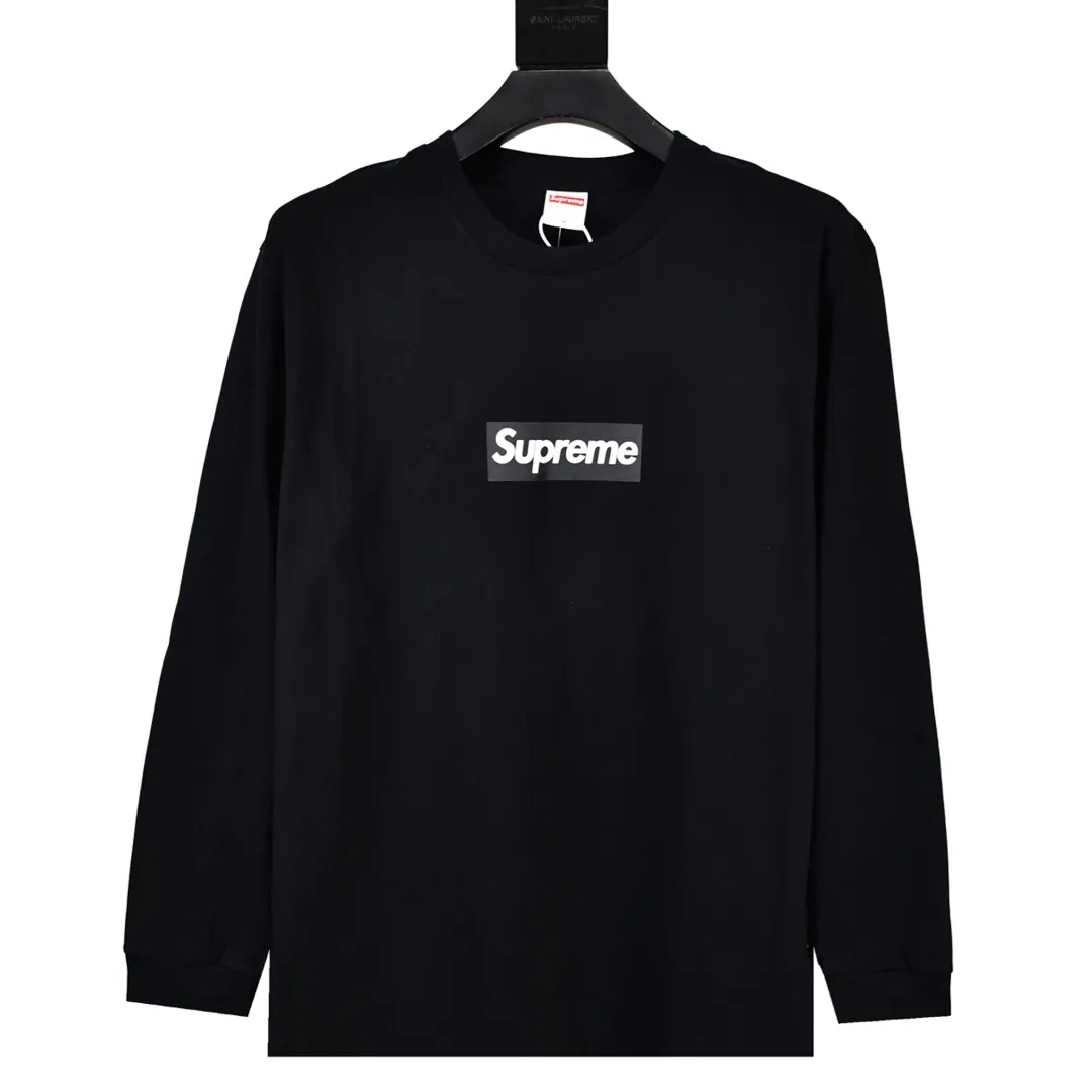 🅿️166 S213 top version Supreme FW20 Week 7 Box Logo L/S Tee classic round neck long-sleeved T-shirt 1. The fabrics are all custom-woven and dyed 280g weight 100% cotton cylindrical cloth Cylindrical fabric is a knitted fabric woven by a cylinder loom. The machine needles are distributed in a cylindrical shape on the fuselage. The gray fabric is a large cylinder, which needs to be opened and shaped before it can be used further. That is, there are no slits on the sides of the clothes, so there are no wash labels on the sides of ordinary short-sleeves. There is only a collar label behind the neck. 2. Printing uses bright thermoset inks imported from Belgium, and Cunard's fully automatic elliptical heating integrated printing machine , the white paste base is passed through 4 layers of color screen printing with digital direct printing, and the integrated printing edge has no jagged edges. 3. The collar label has a watermark anti-counterfeiting effect and a real anti-counterfeiting layer. The version has a high probability of passing. The original packaging picture has a high probability of passing. 4. Comes with an original handbag. 5. All details are synchronized with ZP, which is an instant hit on the market. Color: black and white. Size: S-XL.