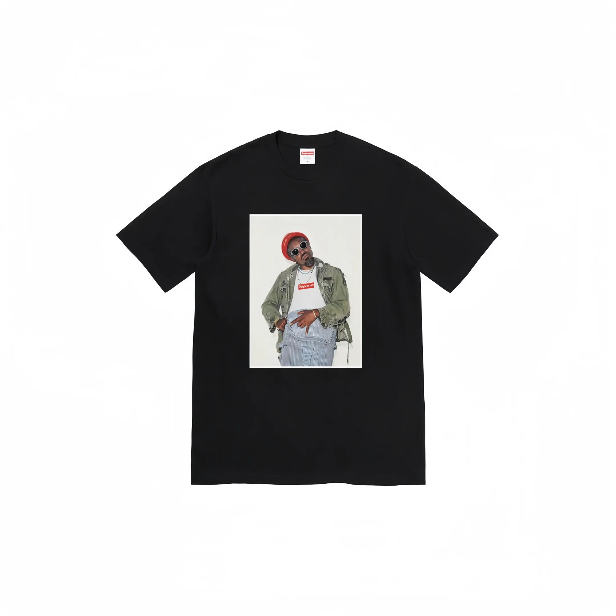 #S56 P110💰 Supreme FW22 Week1 André 3000 Tee André Benjamin photo character pattern printed casual short-sleeved T-shirt for couples. Made of 260g combed cotton double yarn. All three standards are complete from fabrics to accessories. ZP. Imported Matsui company slurry printing will never crack. The whole piece adopts three-needle five-thread technology. The neckline-shoulder seam-sleeve seam is double-lined, which looks more three-dimensional and textured.) The same process as the original version, classic version Feel free to compare zp. The whole piece is made using three-needle five-thread craftsmanship. The neckline-shoulder seam-sleeve seam is double-threaded, which looks more three-dimensional and textured.) It has the same craftsmanship as the original original, classic version. Color: black and white. Size: S M L XL XXL.
