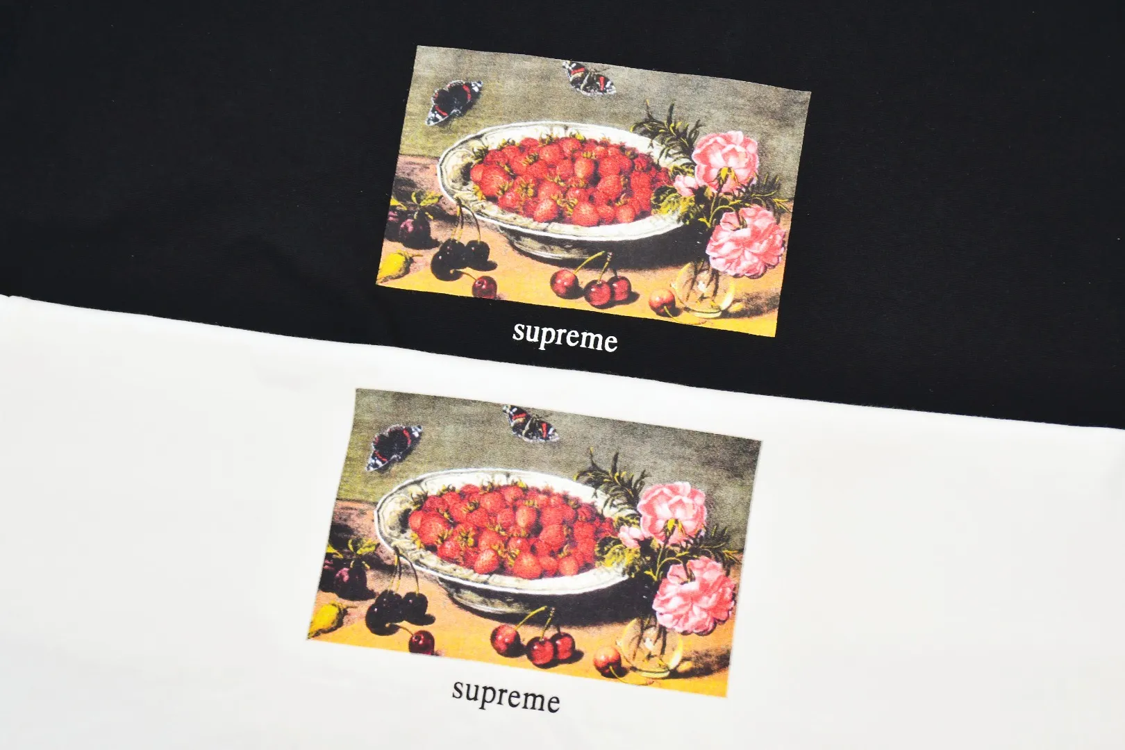 🅿️126 S136 Supreme 23ss Strawberries strawberry fruit plate oil painting short-sleeved T-shirt. Refuse to look at pictures to make products. Refuse to compare with wrong versions. Use cylinder seamless technology (original technology, there are no stitched bones on the side of the clothes, key points of identification) The fabrics are all custom-woven and dyed, 280g weight, 100% cotton, cylindrical fabric. Cylindrical fabric is a knitted fabric woven with a cylinder loom. The needles are distributed in a cylindrical shape on the fuselage. The gray fabric is a large cylinder, which needs to be opened and shaped before it can be used further. There are no slits on the side of the clothes, so there is no washing label on the side of ordinary short-sleeves. There is only one collar label behind the neck. The printing uses thermosetting ink printing imported from Belgium (different from conventional thermal transfer printing), also known as plastic ink, or self-adhesive ink. Its ingredients are: mainly composed of polyvinyl chloride (PVC) and phthalates. PVC and phthalates, solid color The thermoset ink is composed of a mixture of agents, stabilizers, and thickeners. It is not the digital direct printing advertised on the market. The printing texture of thermoset ink cannot be achieved by digital direct printing. The collar label has a watermark anti-counterfeiting effect, a real anti-counterfeiting layer, a version with a high probability of passing the inspection, and a high probability of passing the original packaging picture. Size：S-XL