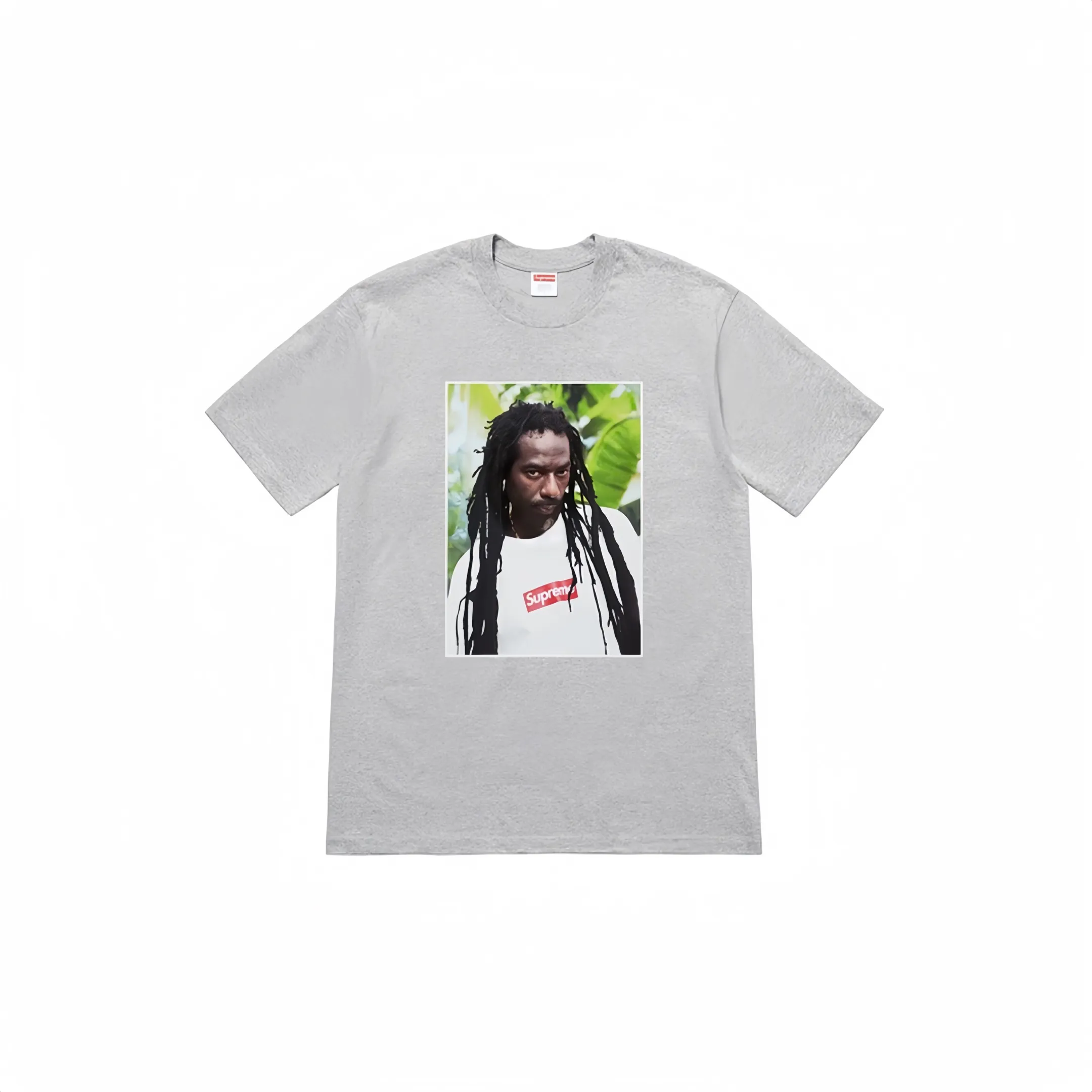 #S35 P110💰 Supreme SS19 Buju Banton Tee Reggae character printed short-sleeved T-shirt. The same style for men and women is made of 260g combed cotton double yarn. From fabrics to accessories, all three standards are complete and ZP is imported. The slurry printing from Matsui Company will never crack. The whole piece is made of three-needle five-thread technology. The neckline-shoulder seam-sleeve seam is double-lined, which looks more three-dimensional and textured.) The same process as the original version, classic version Feel free to compare zp. The whole piece adopts three-needle five-thread craftsmanship (neckline-shoulder seam-sleeve seam double thread, which looks more three-dimensional and textured). It has the same craftsmanship as the original original, classic version. Color: black, gray, white, red, orange, navy blue, light blue. Size: S M L XL XXL