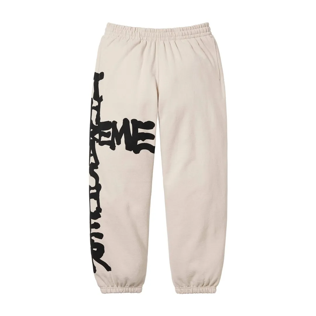 S586💰p310 Top version SUPREME®/THRASHER® CREWNECK FW24 flame co-branded letter printed plus velvet sweatpants Fabric: ZP testing custom woven and dyed pure cotton 460G velvet main fabric horizontal cutting 520G 2X2 thread Printing: Printing uses thermoset ink printing, also known as plastic ink, or self-adhesive ink. Its ingredients are: mainly composed of polyvinyl chloride (PVC) and phthalates. PVC and phthalates, color fixing agents, stabilizers, and thickeners are mixed to form thermoset ink. It is not the digital direct printing advertised on the market. The printing texture of thermoset ink is beyond the reach of digital direct printing. Customized ZP Main label/wash label/tag/packaging bag (equipped with extra large thickened handbag) Size: S~XL