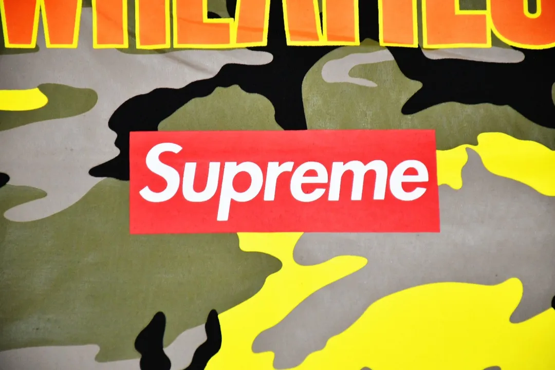 #S62 P110💰 Supreme SS21 Week6 x Wheaties Tee Oatmeal printed short-sleeved T-shirt. Loose fit. Made of 260g combed cotton double yarn. From fabric to accessories, all three standards are complete and follow ZP. The slurry printing imported from Matsui Company will never crack. The whole piece is made with three-needle five-thread technology. The neckline-shoulder seam-sleeve seam is double-lined, which looks more three-dimensional and textured.) The same process as the original version, classic version Feel free to compare zp. The whole piece adopts three-needle five-thread craftsmanship. The neckline-shoulder seam-sleeve seam is double-threaded, which looks more three-dimensional and textured.) It has the same craftsmanship as the original original, classic version. Color: black and white Size: S M L XL XXL