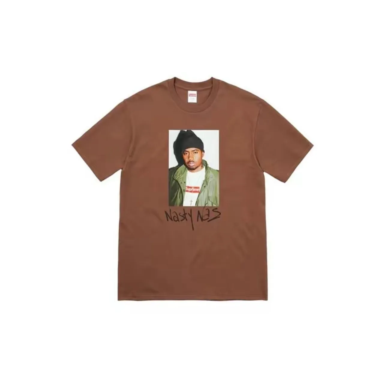 #S114 p110💰 Supreme FW17 Nas Tee Black Rapper pattern short-sleeved T-shirt for men and women. Loose fit. Made of 260g combed cotton double yarn. All three standards from fabrics to accessories are in compliance with ZP. Imported Matsui company slurry printing will never crack. The whole piece adopts three-needle five-thread technology. The neckline-shoulder seam-sleeve seam is double-lined, which looks more three-dimensional and textured.) The same process as the original version, classic version Feel free to compare zp. The whole piece adopts three-needle five-thread craftsmanship. The neckline-shoulder seam-sleeve seam is double-threaded, which looks more three-dimensional and textured.) It has the same craftsmanship as the authentic original version. The classic version is black, white, red, and brown. Size: S M L XL XXL