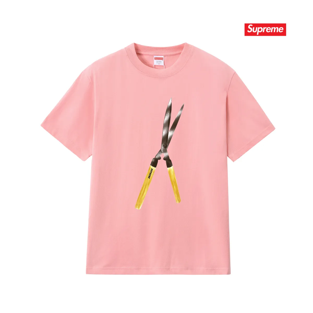 S247 P110💰 Supreme SS19 Shears Tee scissors short-sleeved American trendy T-shirt. Same style for men and women. Loose fit. Made of 260 grams of combed cotton double yarn. All three standards from fabrics to accessories are in compliance with ZP. Imported Matsui Company slurry printing will never crack. The whole piece adopts three-needle five-thread technology. The neckline-shoulder seam-sleeve seam is double-lined, which looks more three-dimensional and textured.) The same process as the original version, classic version Feel free to compare zp. The whole piece adopts three-needle five-thread craftsmanship (neckline-shoulder seam-sleeve seam double thread, which looks more three-dimensional and textured). It has the same craftsmanship as the original original, classic version. Color: black, white, light gray, pink, navy. Size: S M L XL XXL