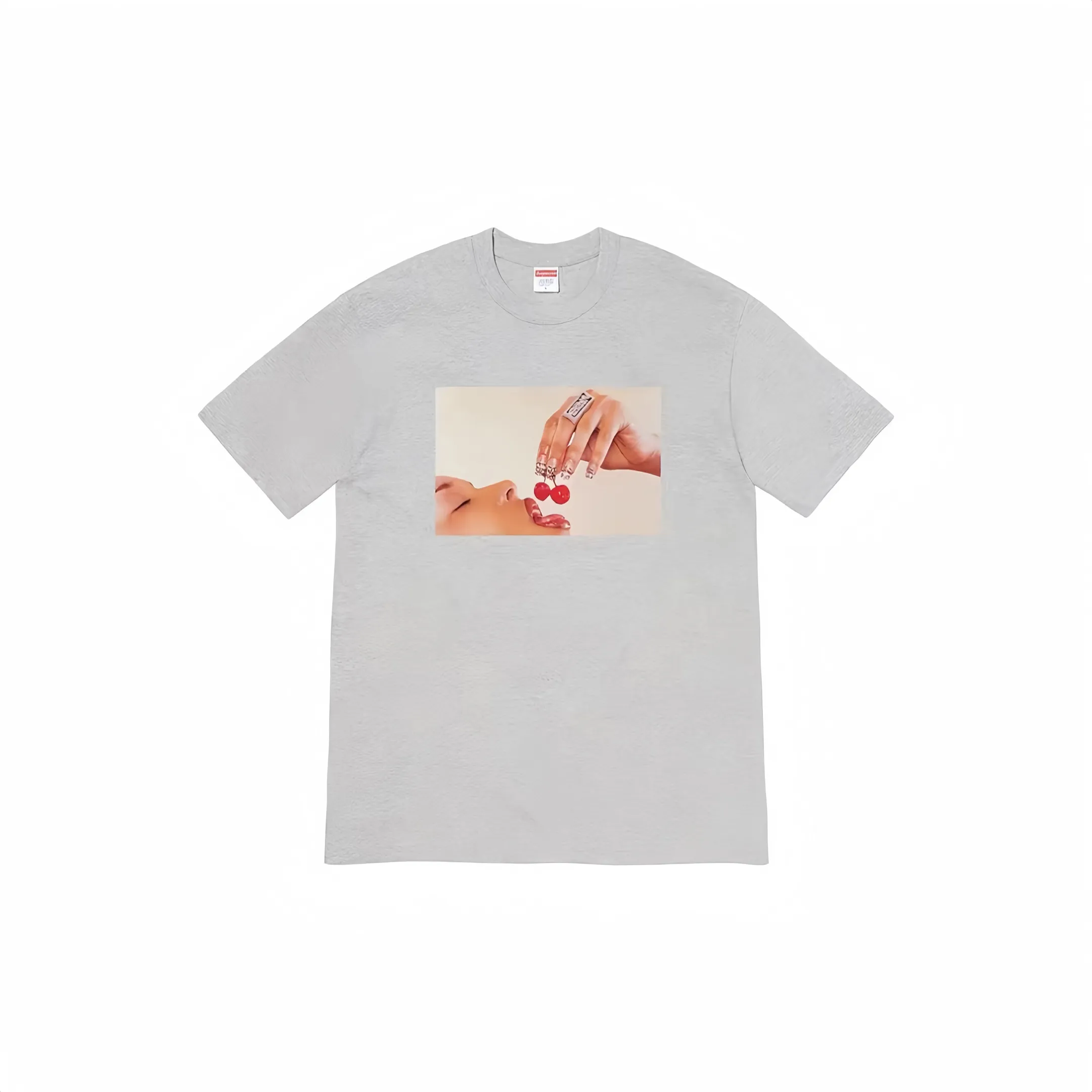 #S10 P110💰 Supreme SS19 Cupid Tee Navy angel print short-sleeved T-shirt. Same style for men and women. Made of 260g combed cotton double yarn. From fabrics to accessories, all three standards are complete and follow ZP. Imported Matsui company's slurry printing will never crack. The whole piece is made with three-needle five-thread technology. The neckline-shoulder seam-sleeve seam is double-lined, which looks more three-dimensional and textured.) The same process as the original version, classic version Feel free to compare zp. The whole piece adopts three-needle five-thread craftsmanship (neckline-shoulder seam-sleeve seam double thread, which looks more three-dimensional and textured) and the same craftsmanship as the original original, classic version. Color: black, gray, red, Tibetan rice dumpling, white. Size: S M L XL XXL