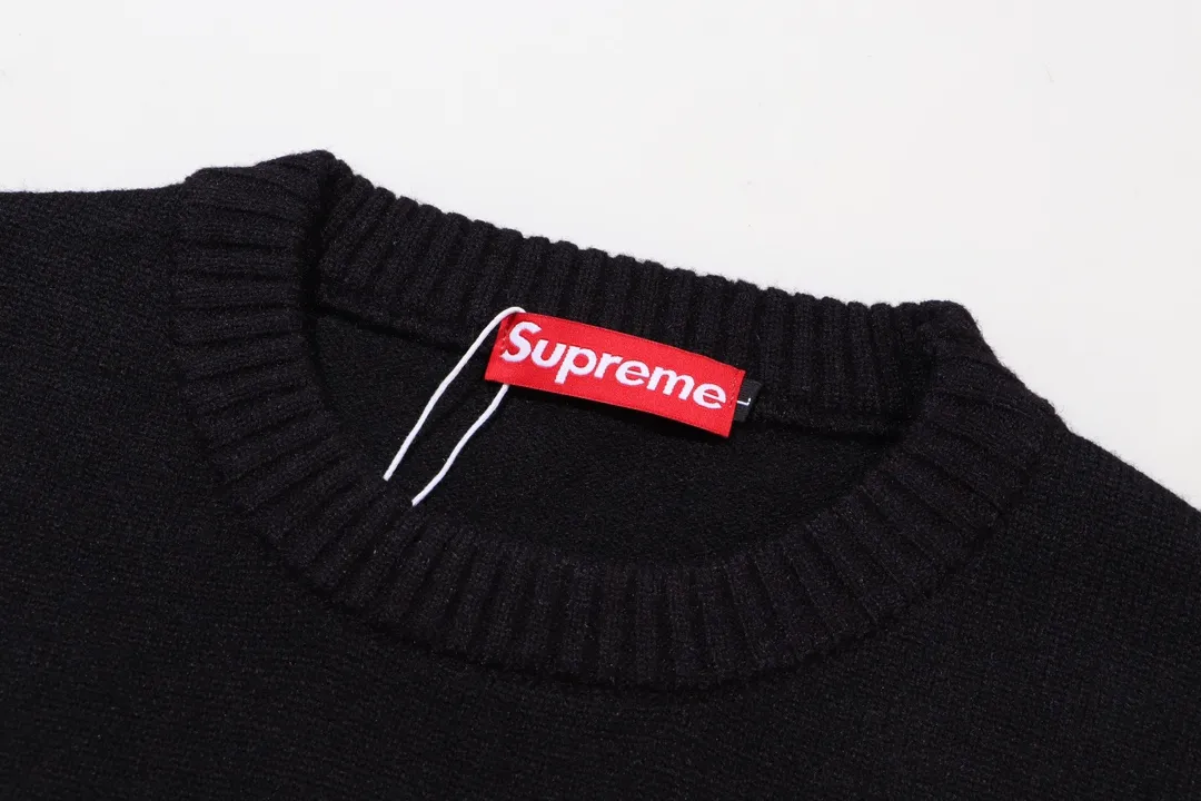 P300 Supreme new embroidered letter logo round neck wool knitted sweater Color: White Black Blue Pink Size: S M L XL XXL