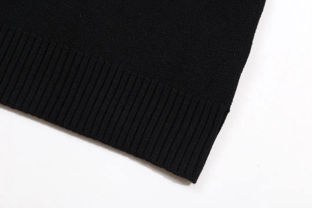 P300 Supreme new line letter stitching round neck wool sweater Color: Khaki White Black Size: S M L XL XXL