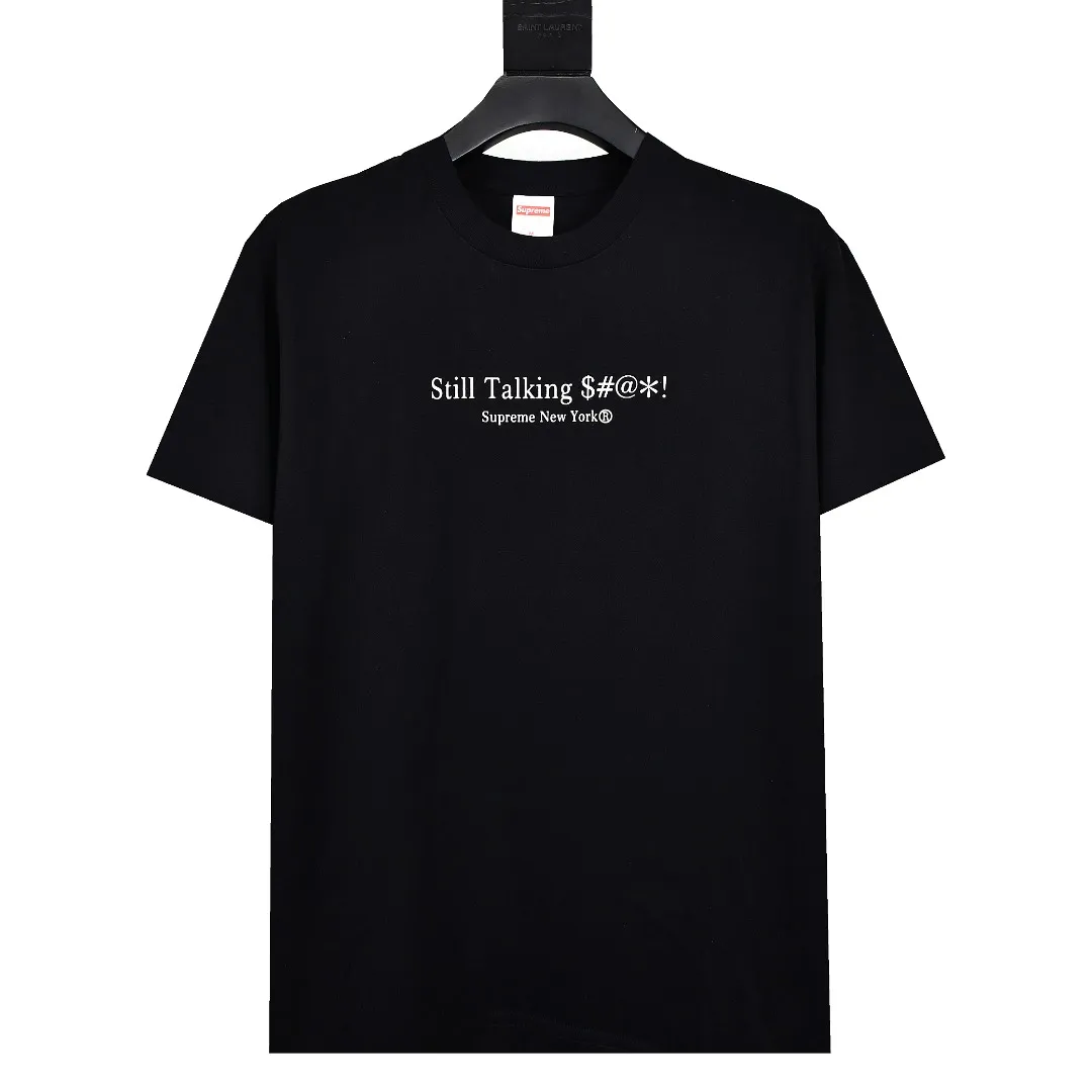 S174💰p136 Top version Supreme 22SS Still Talking Tee Logo on the back Letter printed short-sleeved T-shirt For those of us who focus on top-level Sup products, this short-sleeved one is naturally available. It adopts cylindrical seamless technology (original technology, there are no stitched bones on the side of the clothes, the key point of identification) The fabrics are all custom-woven and dyed, 280g weight, 100% cotton, cylindrical fabric. Cylindrical fabric is knitted fabric woven with a cylinder loom. The needles are distributed in a cylindrical shape on the fuselage. The gray fabric is a large cylinder that needs to be opened and shaped before it can be used further. There are no slits on the side of the clothes, so there is no washing label on the side of ordinary short-sleeves. There is only one collar label behind the neck. The printing is printed with thermosetting ink, also known as plastic. Ink, or self-adhesive ink, contains ingredients: mainly composed of polyvinyl chloride (PVC) and phthalates. PVC and phthalates, fixatives, stabilizers, and thickeners are mixed to form a thermal ink. Solid ink is not the digital direct printing advertised on the market. The printing texture of thermoset ink is something that digital direct printing cannot achieve. The collar label has a watermark anti-counterfeiting effect, a real anti-counterfeiting layer, a probability of passing the version, and a high probability of passing the original packaging picture. Size：S-XL