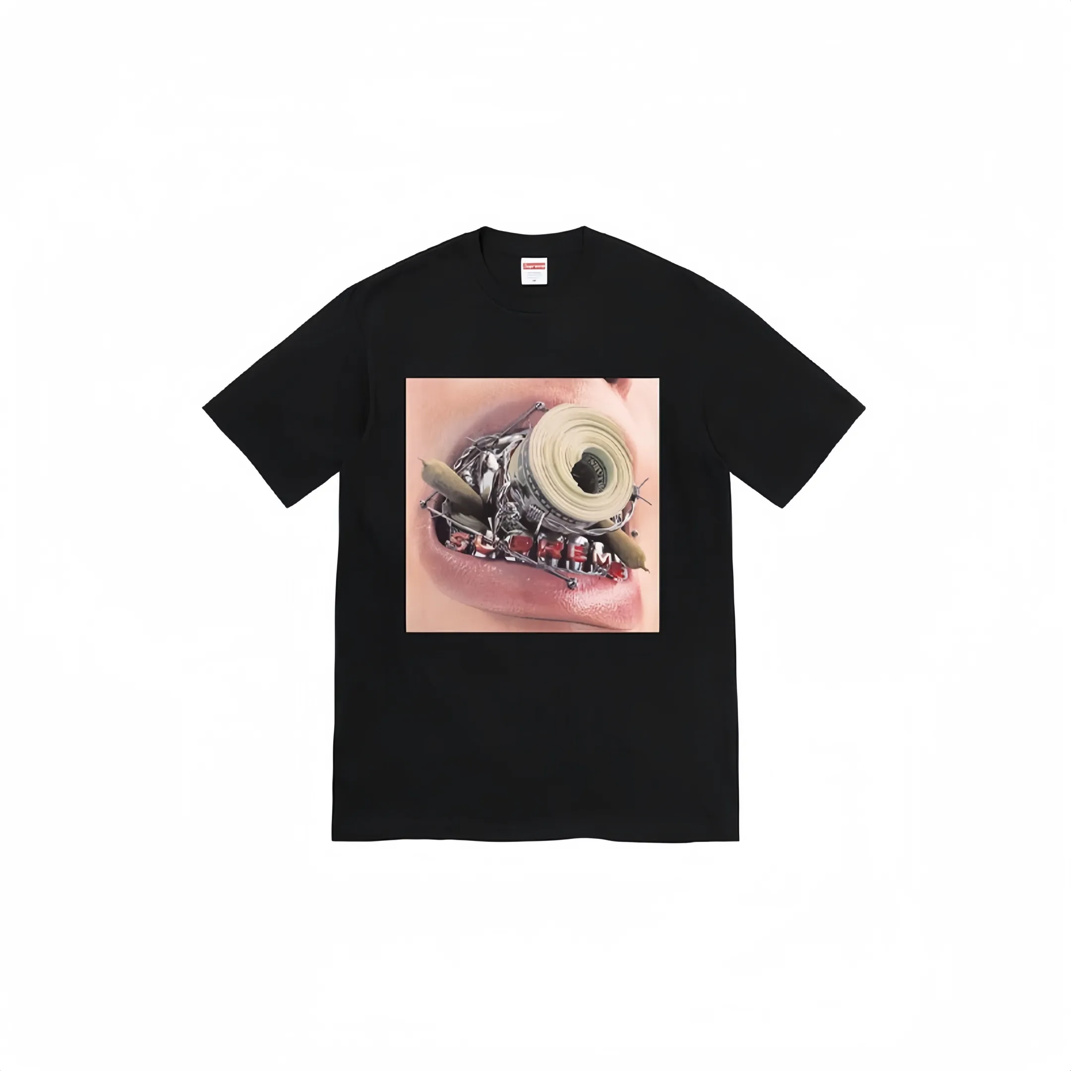 #S28 P110💰 Supreme FW22 Week 1 Braces Tee Graphic printed round neck short-sleeved T-shirt is made of 260g combed cotton double yarn. From fabrics to accessories, all three standards are complete and follow ZP. Imported Matsui company’s slurry printing will never crack. The whole piece is made with three-needle five-thread technology. The neckline-shoulder seam-sleeve seam is double-lined, looking more three-dimensional and textured) The same process as the original version, classic version Feel free to compare zp. The whole piece adopts three-needle five-thread craftsmanship (neckline-shoulder seam-sleeve seam double thread, which looks more three-dimensional and textured). It has the same craftsmanship as the original original, classic version. Color: Black White Brown Pink Green Size: S M L XL XXL
