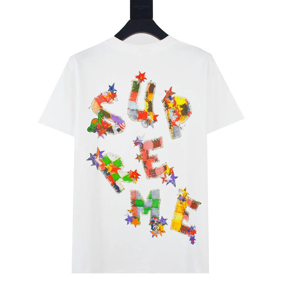 S350💰p140 Top version Supreme 24SS Patchwork Tee T-shirt with colorful logo letters printed on the back. Refuse to look at pictures to make products. Refuse to compare with wrong versions. Use cylinder seamless technology (original technology, there are no stitched bones on the side of the clothes, the key point of identification) The fabrics are all custom-woven and dyed, 280g weight, 100% cotton, cylindrical fabric. Cylindrical fabric is a knitted fabric woven with a cylinder loom. The needles are distributed in a cylindrical shape on the fuselage. The gray fabric is a large cylinder, which needs to be opened and shaped before it can be used further. There are no slits on the side of the clothes, so there is no washing label on the side of ordinary short-sleeves. There is only one collar label behind the neck. The printing uses thermosetting ink printing imported from Belgium (different from conventional heat transfer printing), also known as plastic ink, or self-adhesive ink. Its ingredients are: mainly composed of polyvinyl chloride (PVC) and phthalates. PVC and phthalates, solid color The thermosetting ink is composed of a mixture of agents, stabilizers, and thickeners. It is not the digital direct printing marketed on the market. The printing texture of thermosetting ink cannot be achieved by digital direct printing. The collar label has a watermark anti-counterfeiting effect, a real anti-counterfeiting layer, a version with a high probability of passing the inspection, and the original packaging picture has a high probability of passing the test. Size：S-XL