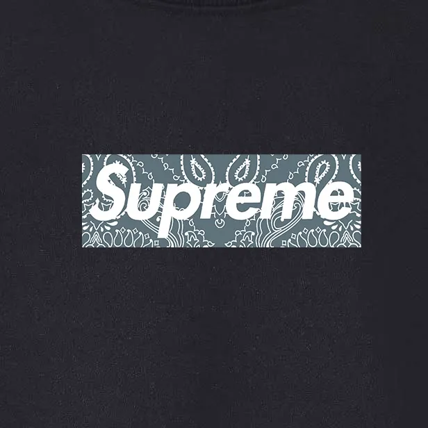 Style No. S2049 #terry P160💰 Velvet P170💰 Supreme Week 17 Bandana Box Logo Tee Cashew flower logo printed hooded sweatshirt Made of 400g large terry 430g silver fox velvet (drop shoulder large version) fabric, soft texture and no pilling Imported environmentally friendly printing glue The pattern is bright and three-dimensional Quality 💥Same style for men and women The upper body is trendy Color: black white gray Size: S M L XL XXL