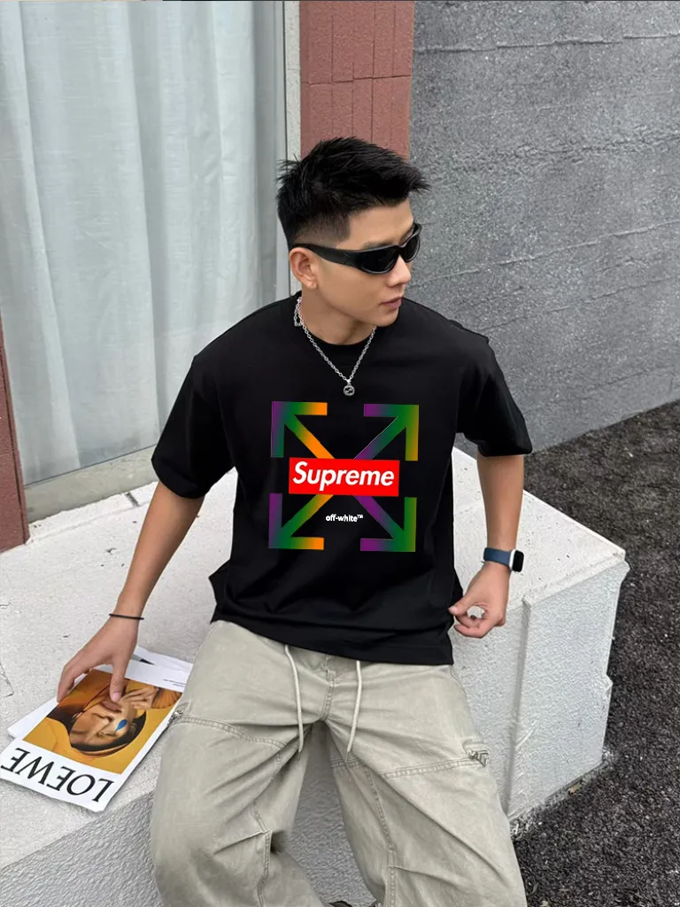 🅿️180 Supreme joint off short-sleeved T-shirt is made of 250g Salona fabric. The whole piece is made of three-needle five-thread technology. The neckline-shoulder seam-sleeve seam is double-threaded, which looks more three-dimensional and textured. The same craftsmanship as the authentic original, classic version. Feel free to compare zp. The whole piece is made of three-needle five-thread craftsmanship. The neckline-shoulder seam-sleeve seam is double-threaded, which looks more three-dimensional and textured. The craftsmanship is consistent with the authentic original version. Classic version. Color: black white Size: S M L XL XXL