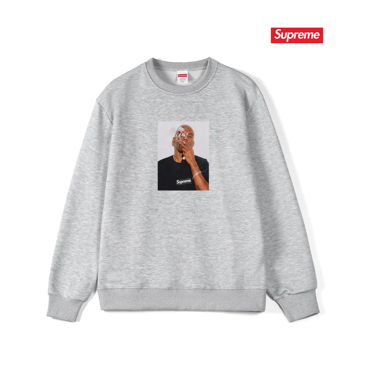 Style No. S1172 #terry p150💰 Velvet 160💰 Sup SS25 WEEK18SummerTee Dean Blunt character print round neck sweatshirt Made of 400 grams of large terry (drop shoulder large version) fabric, soft texture and no pilling Imported environmentally friendly printing glue The pattern is bright and three-dimensional Quality💥Same style for men and women The upper body is trendy Color: black white gray Size: S M L XL XXL