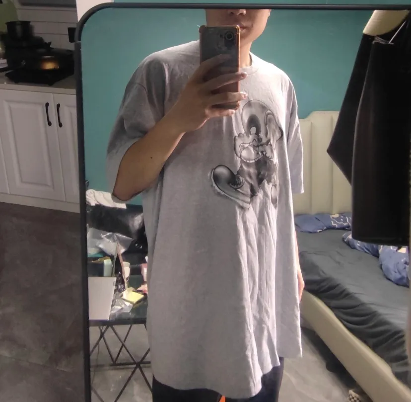 #S109 p110💰 Supreme FW22 Week1ElephantTee printing, loose version, using 260 grams of combed cotton double yarn, all three standards from fabrics to accessories are complete and follow ZP. The slurry printing imported from Matsui Company will never crack. The whole piece adopts three-needle five-thread technology. The neckline-shoulder seam-sleeve seam is double-lined, which looks more three-dimensional and textured. The same process as the original version, classic version Feel free to compare zp The whole piece adopts three-needle five-thread craftsmanship (neckline-shoulder seam-sleeve seam double thread, which looks more three-dimensional and textured) and the same craftsmanship as the original original, classic version Color: White Black Dark Green Gray Brown Red Size: S M L XL XXL