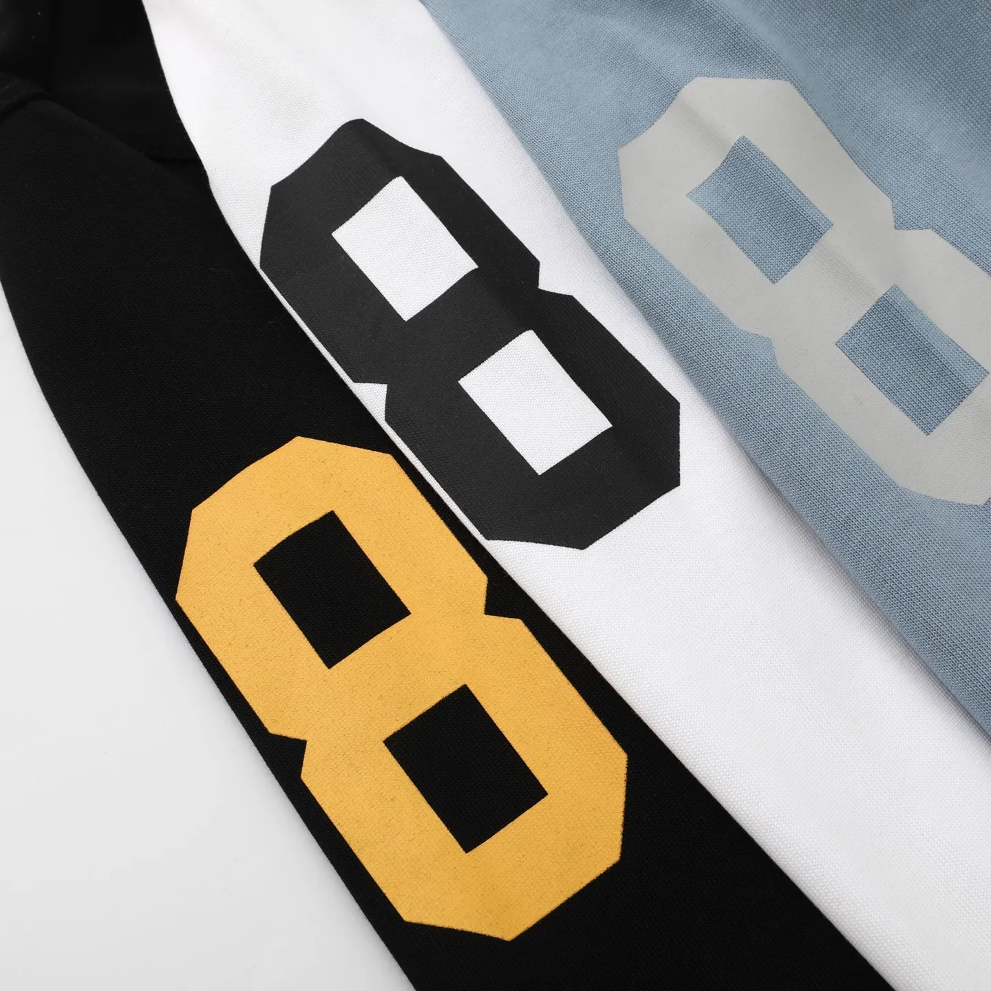 🅿️240 S292 SUPREME SS25 AFFILIATED L/S FOOTBALL TOP American size 8 Sanskrit font long-sleeved T-shirt Original quality, consistent details, knitted fabric, non-cotton fabric, good feel Color: black white Size: S M L XL (172 120 wear S) S Bust 55 Length 66 Shoulder width 47 Sleeve length 57 M Chest 57 Dress length 68 Shoulder width 48 Sleeve length 58 L Chest 59 Dress length 70 Shoulder width 49 Sleeve length 59 XL Chest 62 Dress length 72 Shoulder width 50 Sleeve length 60