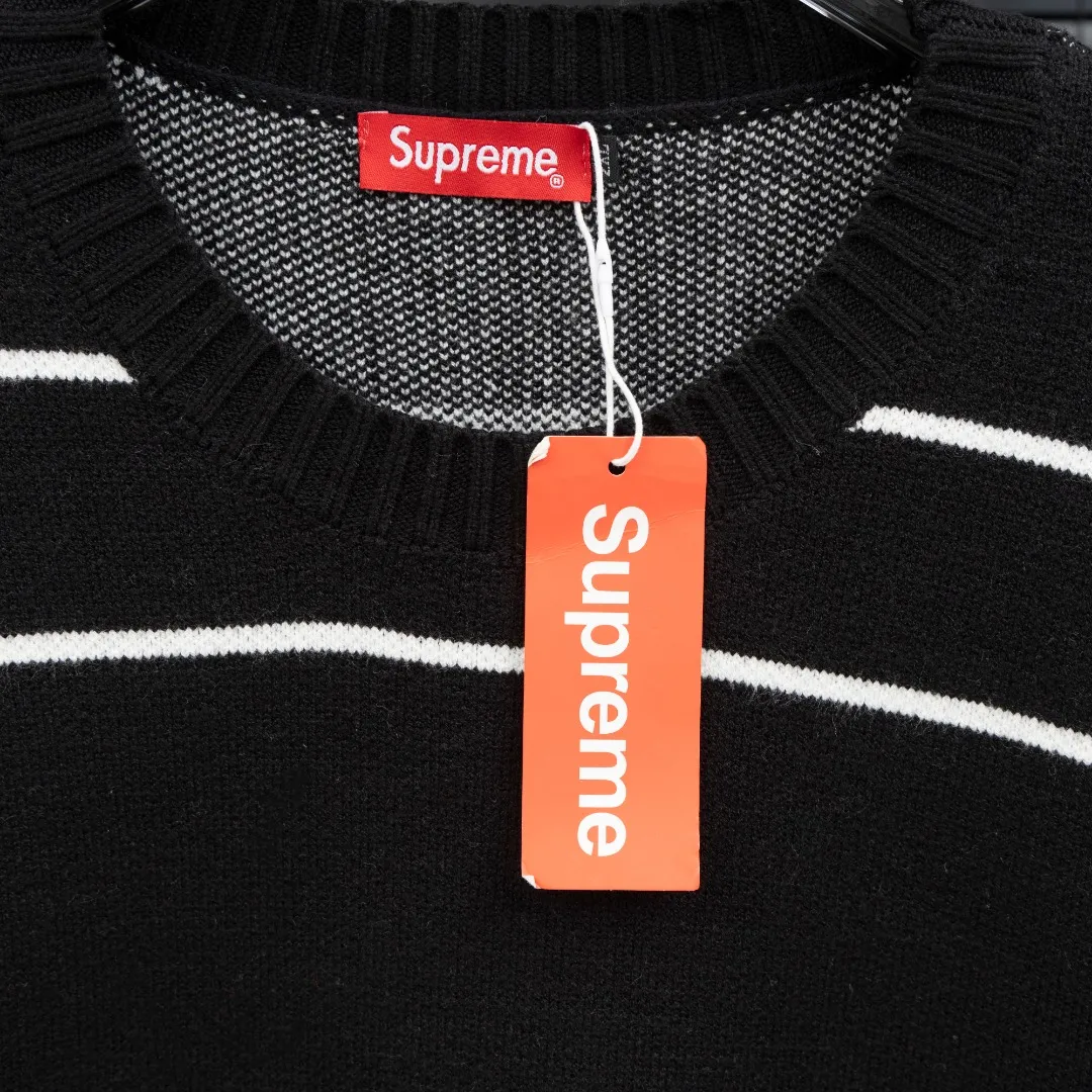 P300 Style: SUPREME unicorn arm knitted long-sleeved sweater Size: S-XXL Fabric: Wool blend Accessories: Full set of customized original accessories No gender distinction, same style for men and women