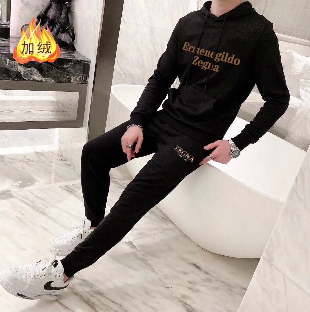 🅿️420 Brand [Zegna] (velvet and thickened) 2025 spring new product, celebrities’ favorite fashion-flavored casual suit, clean and neat tailoring, full of urban style. It is made of high-quality customized fabrics, with excellent thermal insulation effect inside, soft and dry feel, and a crisp and stylish upper body effect. The three-dimensional cutting process and the pattern are all of high standards, and the silhouette version has the right benefits! It is not tight at all, and you feel good when you wear it. So many top-quality raw materials create high-end products with unparalleled value. It is the first choice for high-end fashion people. (Size: M-4XL can wear up to 200 pounds)
