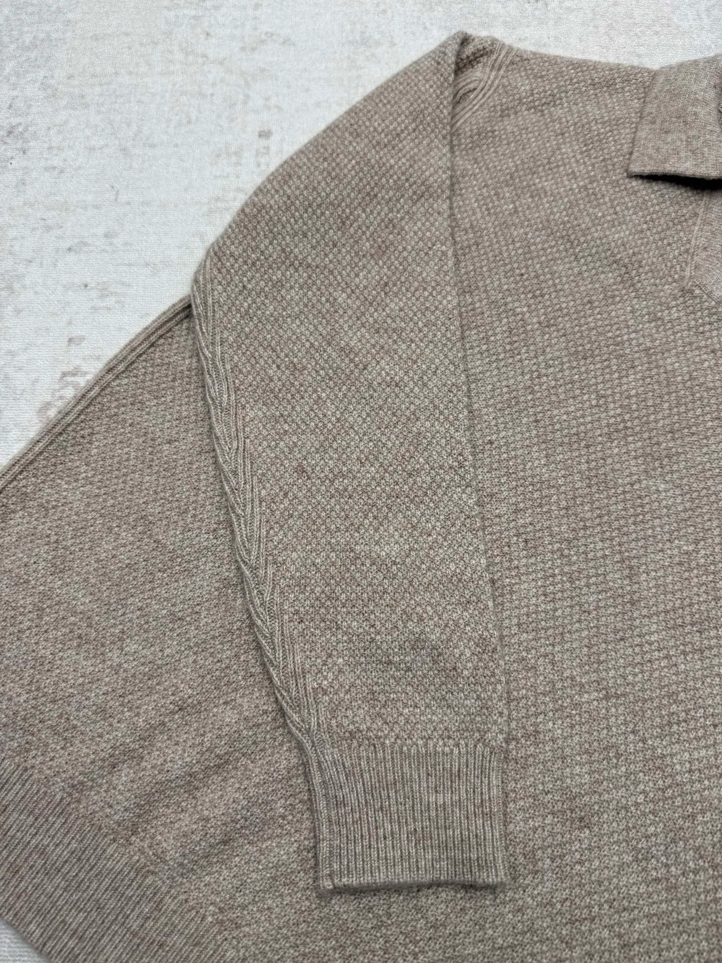 🅿️600 Ermenegildo Zegna 25ss new solid color polo sweater with brown embroidery on the chest. High version code number: 48.50.52.54.56.
