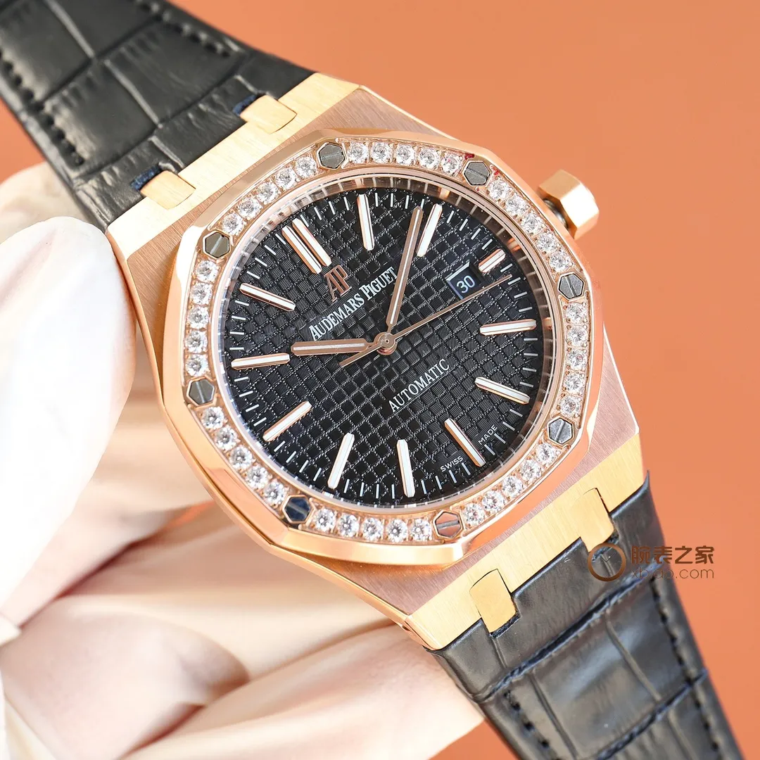 【High-end replica】💰1240! 【Customized all-in-one machine】💰1720! The new 2023 [Color] AP31000 arrives [Luxury Sports Benchmark Product] 2023 official synchronized new popular Audemars Piguet Royal Oak Series 15500 Classic Men's Watch [Wit] [Movement] Still adhering to the principle of high cost performance, low price and affordable, using 💯 brand new original Japanese imported Citizen 9015 automatic mechanical movement with zero repair, and modifying the original movement rotor [Case] The case is made of 316 stainless steel with flawless white lines and clear and smooth lines. The octagonal ring is equipped with eight screws and the bezel is bright and eye-catching. The size is 41mm/12mm. [Literature] The large plaid text is filled with fluorescent powder. The color is bright in the sun and the contrast is sharp. The scale is filled with exclusive luminous light, which absorbs light quickly and has high durability. [Bracelet] Genuine calfskin strap