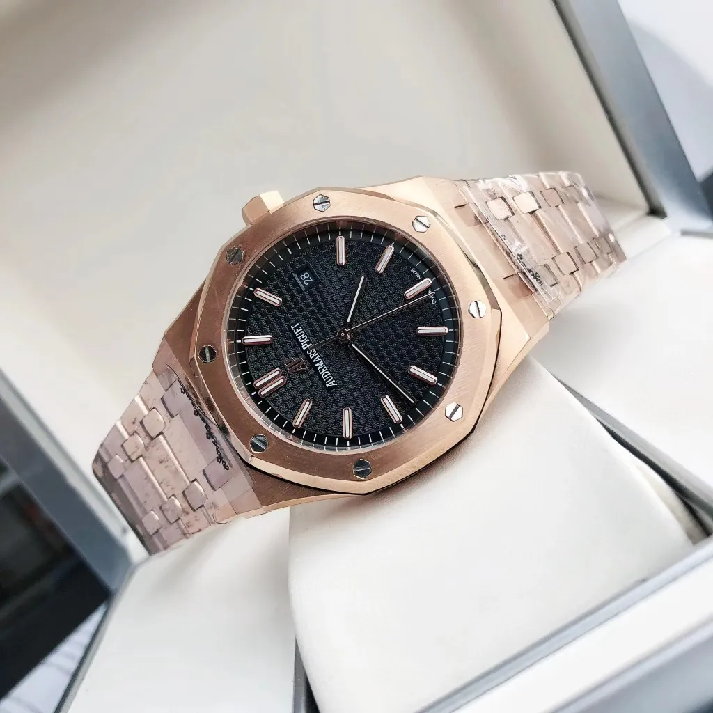 【High-end replica】💰1240! 【Customized all-in-one machine】💰1720! 2022 official synchronized new popular Audemars Piguet Royal Oak series 15500 classic men's watch [wit] [Movement] GD products still adhere to the principle of high cost performance, low price and affordable price, using 💯 brand new original Japanese imported Citizen 9015 automatic mechanical movement with zero repair, and correcting the original movement top [Case] The case is made of 316 stainless steel with flawless white lines and clear and smooth lines. The octagonal ring mouth is equipped with eight screws and the bezel is eye-catching. The size is 41mm/12mm. [Literature] The large plaid text is filled with fluorescent powder, which is bright and contrasting under the sun. The scale is filled with exclusive luminous light, which absorbs light quickly and has high durability. [Bracelet] 316 stainless steel bracelet synchronizes the brushed texture of the case with a three-fold push-button buckle. ⚠️Please look for the exclusive quality of GD products