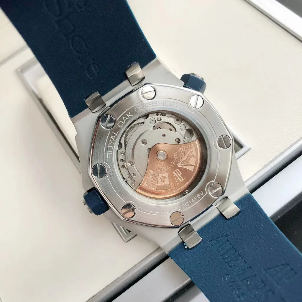 【High-end replica】💰1160! 【Customized all-in-one machine】💰1720! 2022 heavy new product [color] AP Audemars Piguet Royal Oak Offshore men's sports watch, with the same quality standards as always, equipped with sapphire glass, new Citizen movement, deep waterproof, inner shadow circle adjustable rotating chronograph function, perfectly synchronized with original details! [Movement] Still adhering to high cost performance, it uses the brand new original Citizen 9015 automatic mechanical movement imported from Japan with zero repair, and corrects the original movement top. [Case] The case is made of 316 stainless steel, white and flawless, with clear and smooth lines. The octagonal ring mouth is equipped with eight screws and the bezel is dazzling. The size is 42mm/12mm. [Literal] The color is bright under the sun and the contrast is sharp. The scales are filled with exclusive luminous light, which absorbs light quickly and has strong durability. [Bracelet] A rubber strap imported from a large manufacturer with an original large pin buckle ⚠️Please look for the exclusive quality