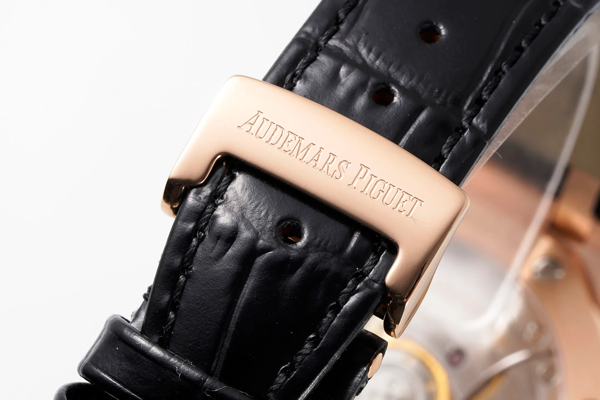 【High-end replica】💰1240! Top replica 💰Private chat! APS Audemars Piguet Royal Oak 15510 - shocking launch: using 4302 integrated movement - achieving the pinnacle of steel watches - demonstrating strength and defending the "steel" king! [5 subtleties] 1. The authentic product is disassembled and the size is 41X10.4 mm, which is consistent with the original product! 2. Perfectly restore every detail of the authentic watch case, showing the masculine temperament of the authentic "angular, perseverant and courageous" watch. 3. The workmanship of the steel strap is impeccable, and is better than any steel strap watch on the market. The tightness of the "buffer belt" connecting the steel strap head and the watch title is exactly the same as the original. 4. Audemars Piguet CAL.4302 all-in-one machine! Power up to 72 hours is more stable, better and more real. 5. The "biscuit texture" of the dial is three-dimensional and full, full of energy! It is by no means an ordinary small factory that is in despair. Experience the wonderful experience and feel the difference! Produced by APS, it must be a high-quality product!