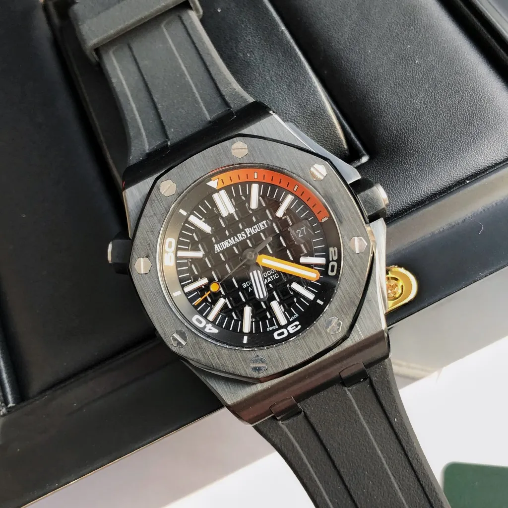 【High-end replica】💰1300! 【Customized all-in-one machine】💰1920! The 2023 heavy new product [color] Audemars Piguet Royal Oak Offshore men's sports watch has the same quality standards as always, with a sapphire mirror, a new Citizen movement, and is deeply waterproof. [Movement] The product still adheres to the high cost performance, using the 💯 brand new original Japanese imported Citizen 9015 all-in-one automatic mechanical movement [Case] ​​The case is made of 316 fine steel Lassa white flawless lines with clear and smooth lines, the octagonal ring mouth is equipped with eight screws and the bezel is bright and eye-catching, size 42mm/12mm [Literal] It adopts a large plaid text, which is bright and contrasting in the sun. [Watch Chain] The big manufacturer simultaneously imported the rubber watch strap with the original large pin buckle!