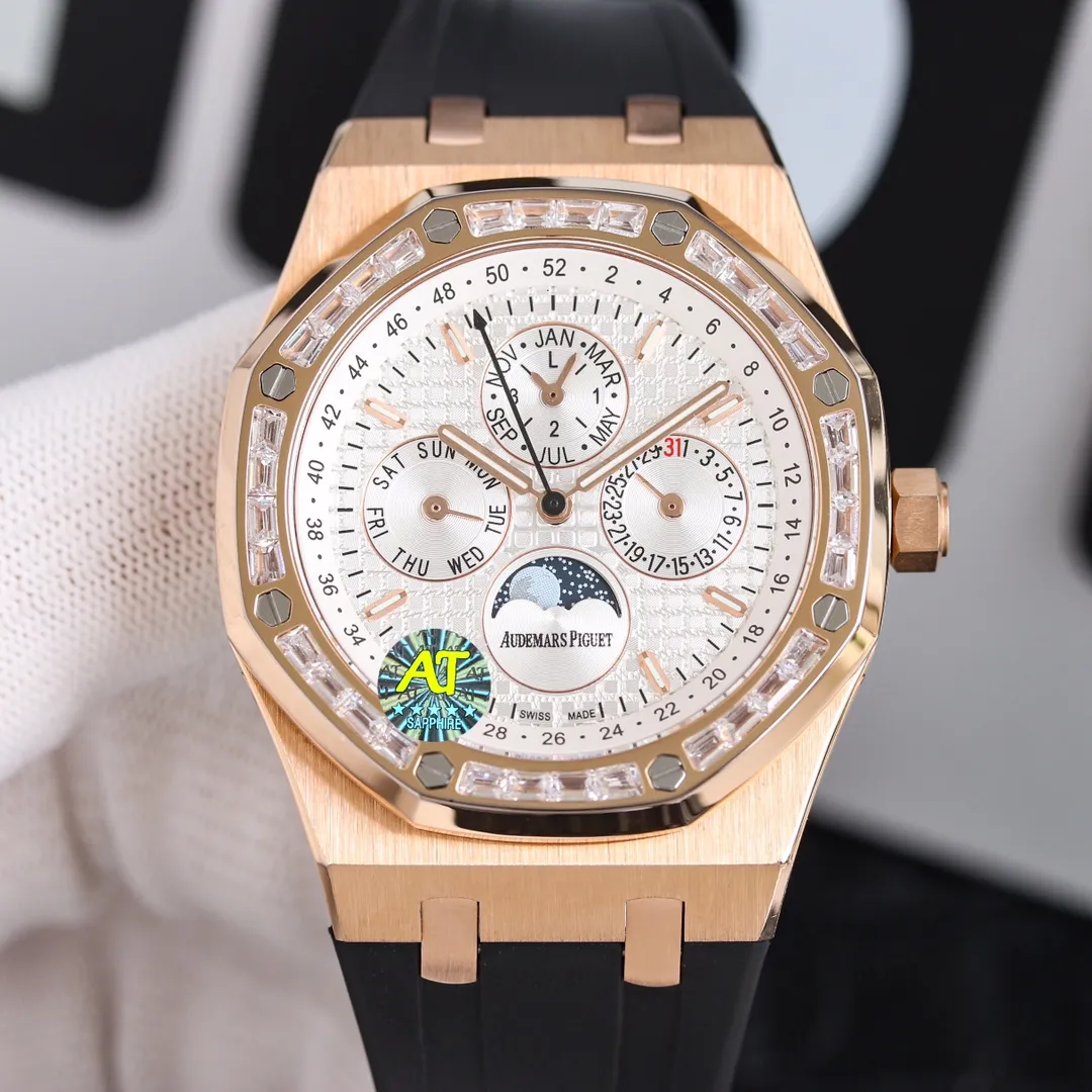 AP Audemars Piguet Royal Oak 26574ST series men's watch! A perfect and personalized experience! 1⃣️Diameter 41MM! 2⃣️ Equipped with a customized version of Cal.5134 movement, which perfectly restores functions! 3⃣️All functions such as calendar, day of the week, month, moon phase, etc. are all real functions and can be used normally. (Steel belt, tape, and belt models are optional) 3⃣️The watch case is made of 316L fine steel, and the entire case is CNC-processed with high precision, and the density is consistent with the original!           4⃣️The entire text is perfectly presented according to the original color! 5⃣️A three-piece set of shell cover, shell and bottom cover. The overall angle perfectly reflects the drawing process and the fusion of quality and beauty!