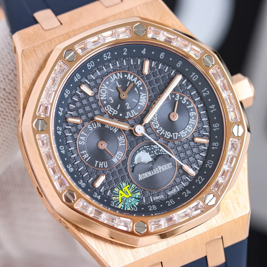 AP Audemars Piguet Royal Oak 26574ST series men's watch! A perfect and personalized experience! 1⃣️Diameter 41MM! 2⃣️ Equipped with a customized version of Cal.5134 movement, which perfectly restores functions! 3⃣️All functions such as calendar, day of the week, month, moon phase, etc. are all real functions and can be used normally. (Steel belt, tape, and belt models are optional) 3⃣️The watch case is made of 316L fine steel, and the entire case is CNC-processed with high precision, and the density is consistent with the original!           4⃣️The entire text is perfectly presented according to the original color! 5⃣️A three-piece set of shell cover, shell and bottom cover. The overall angle perfectly reflects the drawing process and the fusion of quality and beauty!