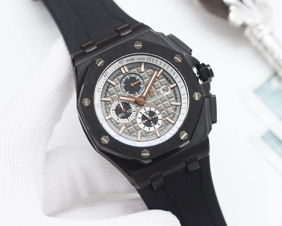 Audemars Piguet-AP🏅🏅 Type: Men's watch🎉🎉 Case: Top version 316 stainless steel L Strap: Natural rubber waterproof tape Movement: Fully automatic imported mechanical movement⚙️ Mirror: Sapphire mirror glass Size: 45mm in diameter, 13mm thick 🍷Exquisite inheritance of real effects, quality guaranteed! ‼ ️The elegant style instantly enhances the charm of men and is a symbol of taste and noble life!