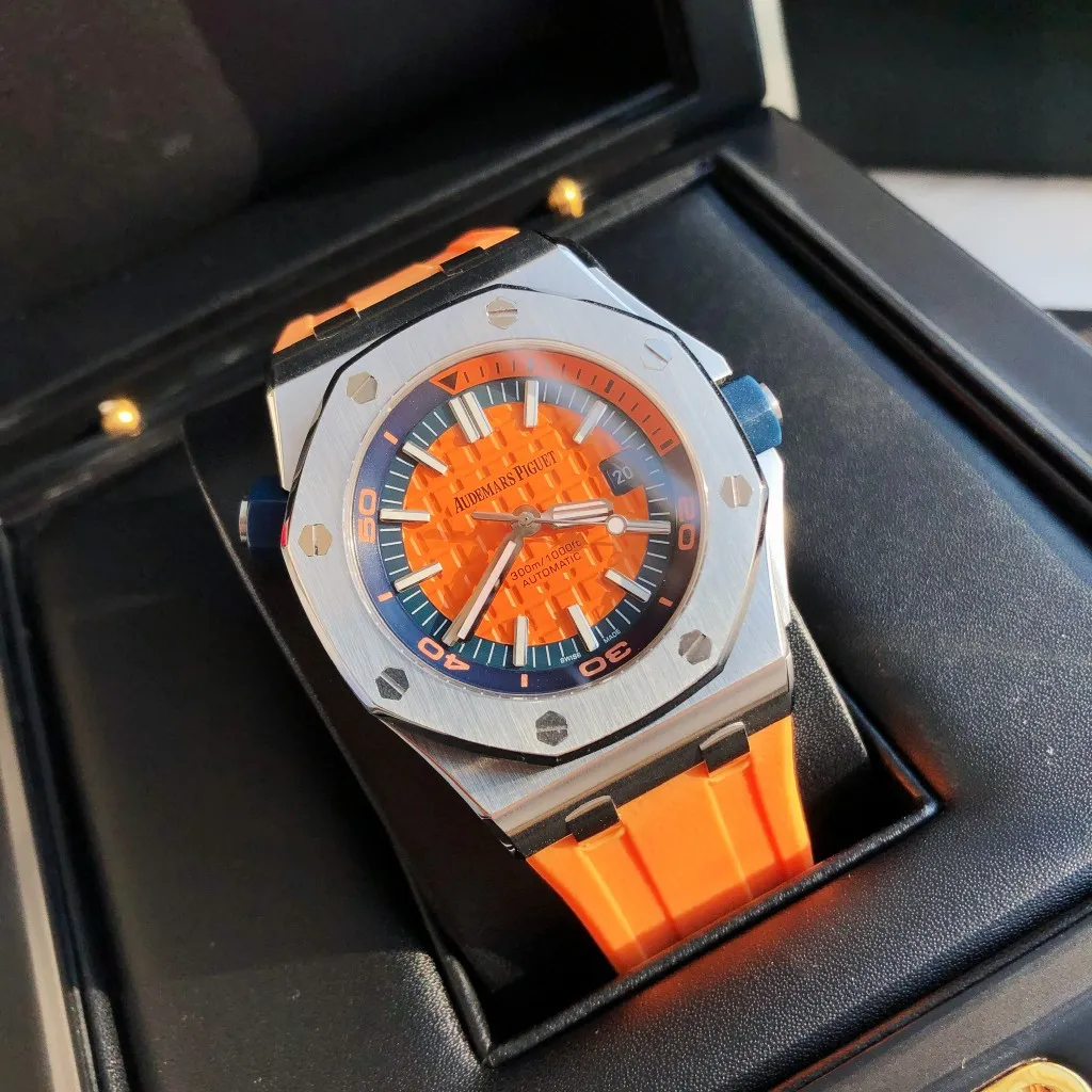 【High-end replica】💰1160! 【Customized all-in-one machine】💰1720! The 2023 heavy new product [color] Audemars Piguet Royal Oak Offshore men's sports watch has the same quality standards as always, with a sapphire mirror, a new Citizen movement, and is deeply waterproof. [Movement] The product still adheres to the high cost performance, using the 💯 brand new original Japanese imported Citizen 9015 all-in-one automatic mechanical movement [Case] ​​The case is made of 316 fine steel Lassa white flawless lines with clear and smooth lines, the octagonal ring mouth is equipped with eight screws and the bezel is bright and eye-catching, size 42mm/12mm [Literal] It adopts a large plaid text, which is bright and contrasting in the sun. [Watch Chain] The big manufacturer simultaneously imported the rubber watch strap with the original large pin buckle!