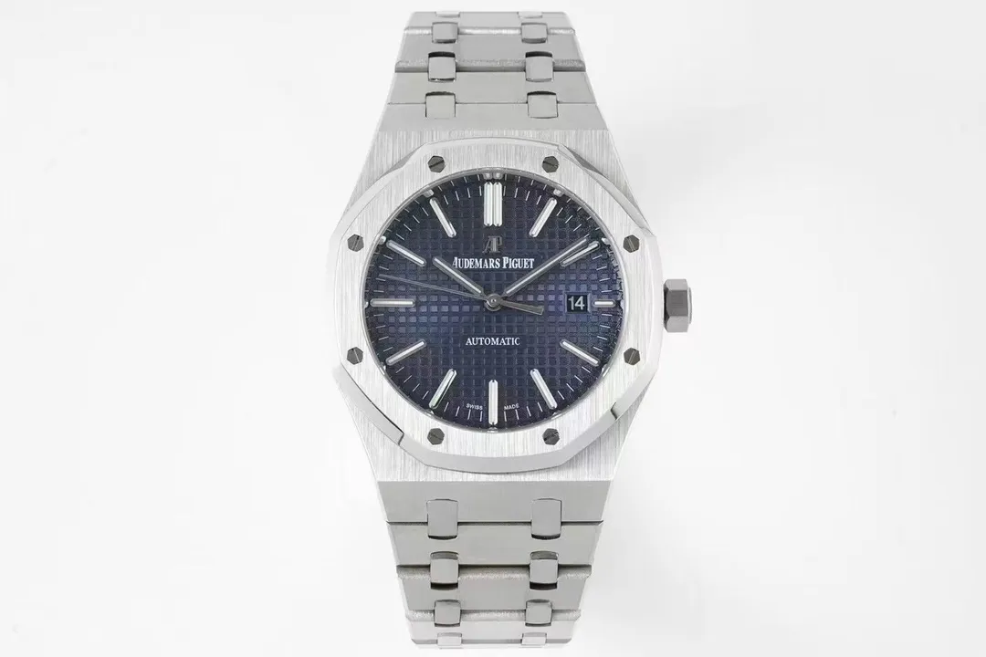 [Original order quality]💰1240! 【Top Replica】💰3700! Audemars Piguet AP Royal Oak Series 15400 is equipped with a customized ultra-thin 9015 modified Cal.3120 fully automatic movement, plaid dial, double-sided sapphire glass, upgraded to the same buckle as the original, diameter 41 mm x 10 mm, the strongest AP replica version on the market! A work of ingenuity worthy of your appreciation!