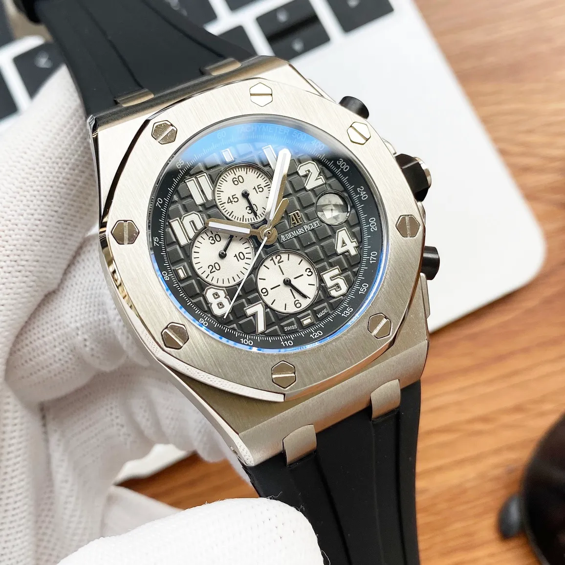 【High-end replica】💰1720! Audemars Piguet ‼ ️Royal Oak Offshore Series-26470IO.OO.A006CA.01 Anti-glare treated mineral glass Size 42mm*14mm, waterproof tape with AP original pin buckle Equipped with a replica of the original 3126 rotor Fully automatic mechanical movement Octagonal brushed steel case with mesh surface The dial has Audemars Piguet's exclusive "Méga Tapisserie" super large plaid decoration, which has a strong three-dimensional effect and has been upgraded with super luminous function. 100 meters waterproof, super high quality in the market, super A workmanship, cold and domineering, a different kind of tough guy🔥hot recommendation🔥