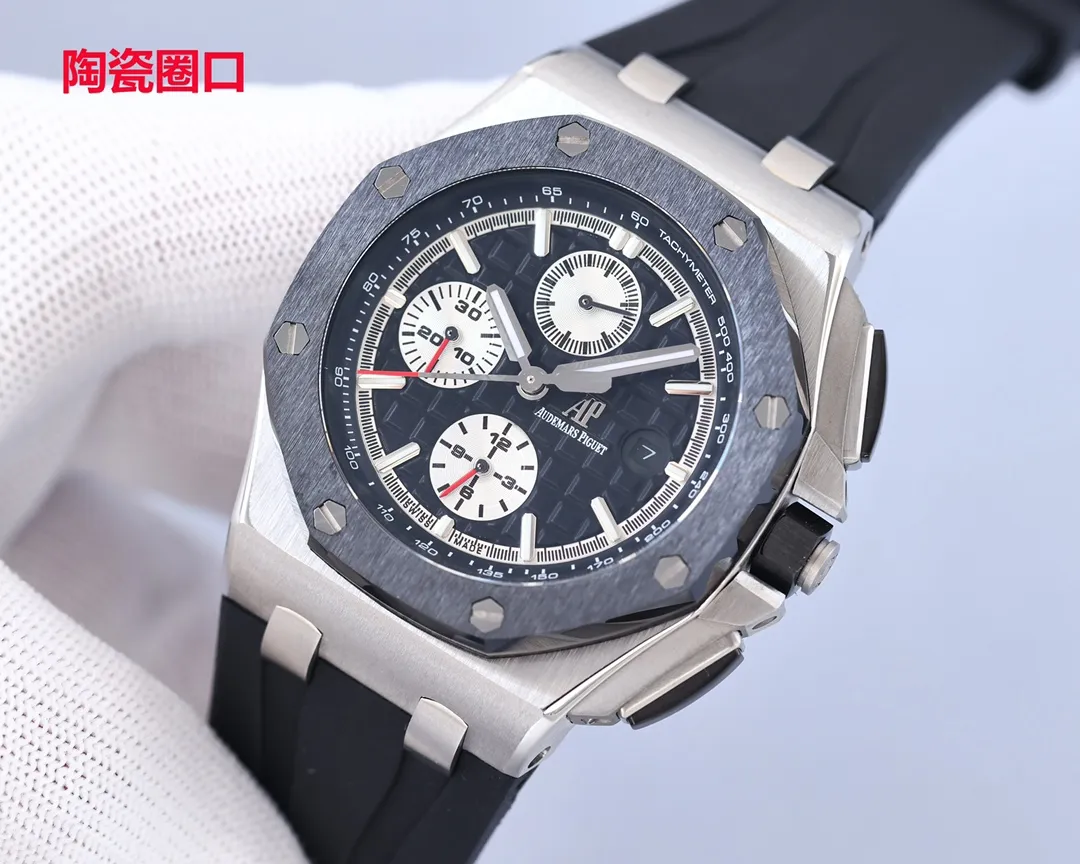 【Top Replica】💰7600! AP Audemars Piguet Royal Oak Offshore Limited Multi-Function Chronograph Mechanical Watch Size 44MM17MM [Ring] The ring is the same as the original one and adopts imported ceramic ring. [Head] The crown is made of hexagonal ceramic material, and the top is brushed and polished. [Movement] The movement is more domineering against the transparent back cover. The gray-black automatic rotor is very layered, coupled with the inlaid gems on the surface of the movement. 7750 modified 3126 fully automatic chronograph mechanical movement [Mirror] The mirror is made of imported sapphire glass [Case] It is made of imported 316 stainless steel case [Strap] It is equipped with imported fluorine rubber strap and original pin buckle. A must-have artifact for tough guys. After multiple processes of grinding and frosting, AP’s unique octagonal bezel finally expresses sharp and angular lines. Audemars Piguet’s entry-level watch is highly recommended🔥Top product Excellent products 🔥