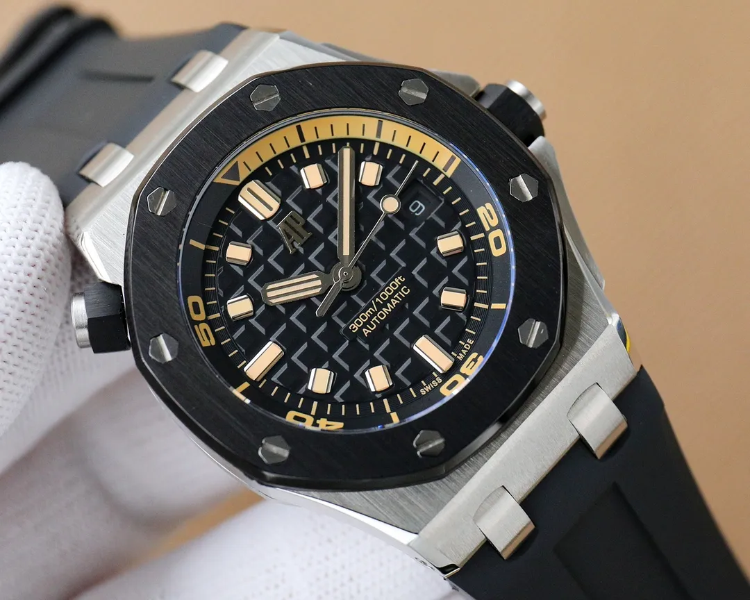 Audemars Piguet 15720ST.OO.A052CA.01 Royal Oak Offshore Men's Mechanical Watch, size 42MM14MM, with replica original Caliber 4️⃣3️⃣0️⃣8️⃣ fully automatic mechanical movement, anti-glare treated sapphire💎 crystal glass, imported 316 stainless steel case, with imported fluororubber strap Original pin buckle, people-friendly version, super high quality, super A workmanship, not ordinary goods in the market, good value for money, a must-have artifact for tough guys. After multiple processes of polishing and frosting, AP’s unique octagonal bezel finally expresses sharp and angular lines. Audemars Piguet’s entry-level watch is highly recommended! ! ! It took a long time to present the most exquisite watches to all watch lovers, and a pair of original straps will be given as a random gift 🔥Top products, high quality products constantly🔥