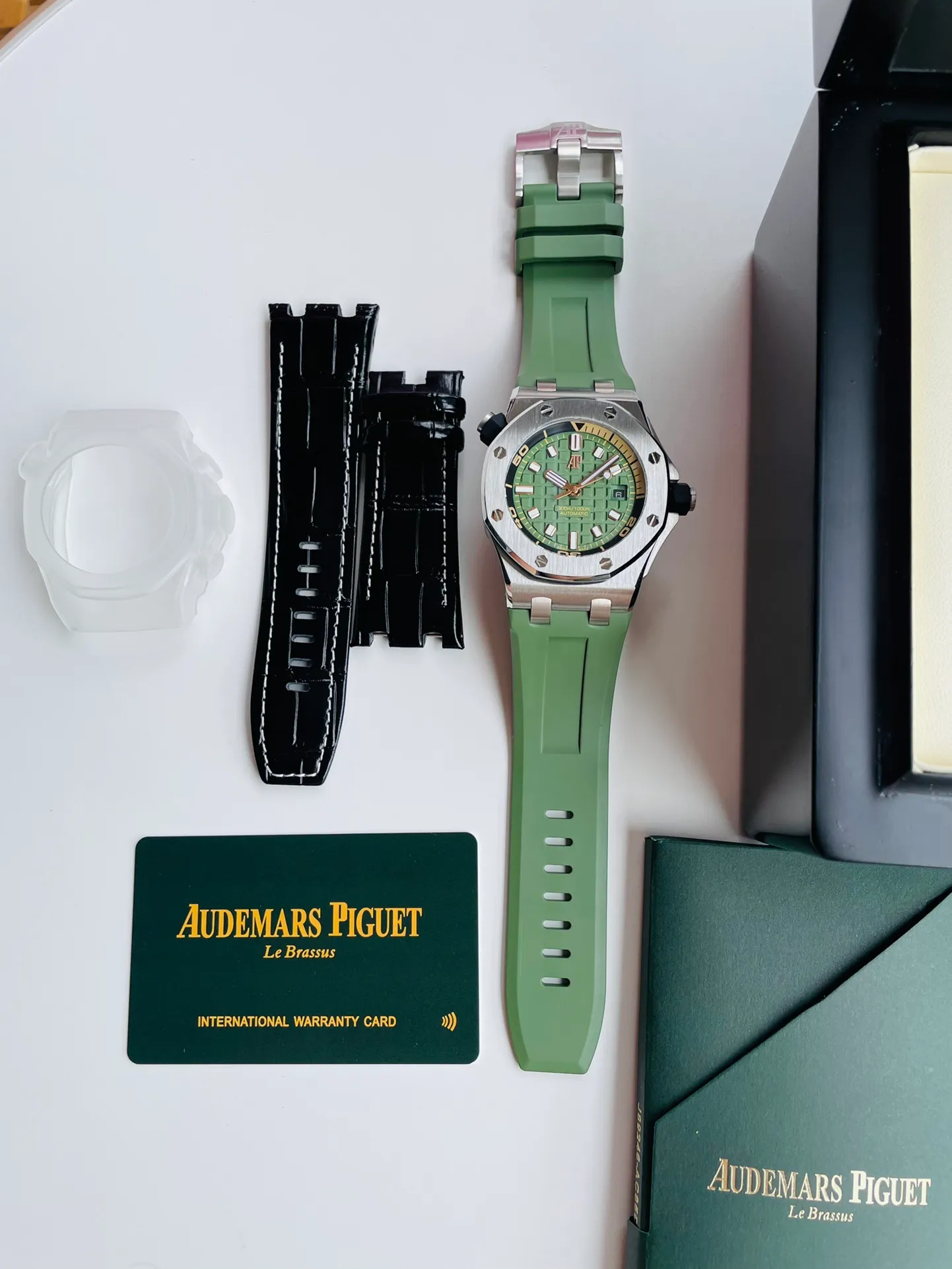 【High-end replica】💰1160 【Top-level replica】💰3440! Audemars Piguet 15710ST.OO.A002CA.01 Royal Oak Offshore Men's Mechanical Watch, size 42MM14MM, with replica original Cal.3️⃣1️⃣2️⃣0️⃣ fully automatic mechanical movement, anti-glare treated sapphire💎 crystal glass, imported 316 stainless steel case Paired with imported rubber strap, original pin buckle, people-friendly version, super high quality, super A workmanship, not ordinary goods in the market, good value for money, a must-have artifact for tough guys. After multiple processes of polishing and frosting, the unique octagonal bezel finally expresses sharp and angular lines. Audemars Piguet's entry-level watch is highly recommended! ! ! It takes a long time to present the most exquisite watches to all watch lovers!