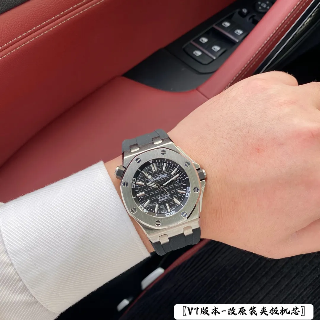 【High-end replica】💰1720! Audemars Piguet's "Royal Oak Offshore" 15703 series finally expresses A.P's unique octagonal bezel with sharp angular lines. It is equipped with the original consistent Cal.3120 movement with stable performance. The dial size is 42mm. It is 300 meters super waterproof and swimmable. The 316 stainless steel case has a built-in adjustable rotating inner bezel and super luminous light. You can keep track of time even in dark environments. The comfortable and soft natural rubber strap makes the watch full of sporty style! This Audemars Piguet must be a good choice for you🔥Top product with constant quality🔥