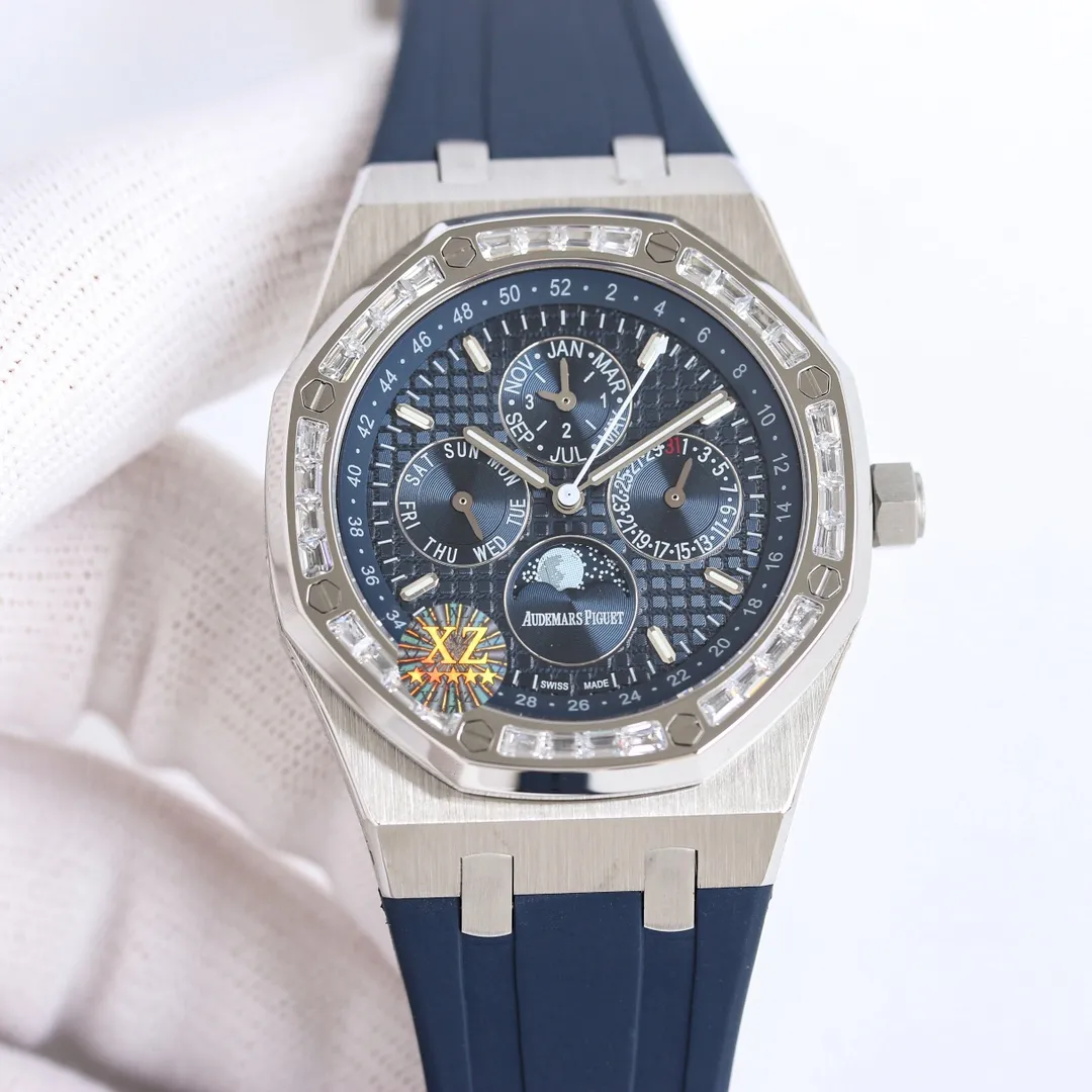 Unique charm: AP Audemars Piguet Royal Oak 26574ST series men's watch! A perfect and personalized experience! 1⃣️Diameter 41MM! 2⃣️ Equipped with a customized version of Cal.5134 movement, which perfectly restores functions! 3⃣️All functions such as calendar, day of the week, month, moon phase, etc. are all real functions and can be used normally. (Steel belt, tape, and belt models are optional) 3⃣️The watch case is made of 316L fine steel, and the entire case is CNC-processed with high precision, and the density is consistent with the original!           4⃣️The entire text is perfectly presented according to the original color! 5⃣️A three-piece set of shell cover, shell and bottom cover. The overall angle perfectly reflects the drawing process and the fusion of quality and beauty!