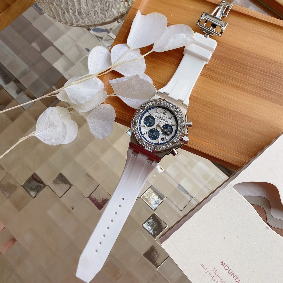 【High-end replica】💰1280! 🌟AP-Audemars Piguet Royal Oak Offshore 26231OR.ZZ.D010CA.01 series of super cool women's clothing, colorful matching, six-hand timing imported quartz movement, sapphire scratch-resistant glass, 316 stainless steel case, imported rubber strap, the best classic among Audemars Piguet women's models.