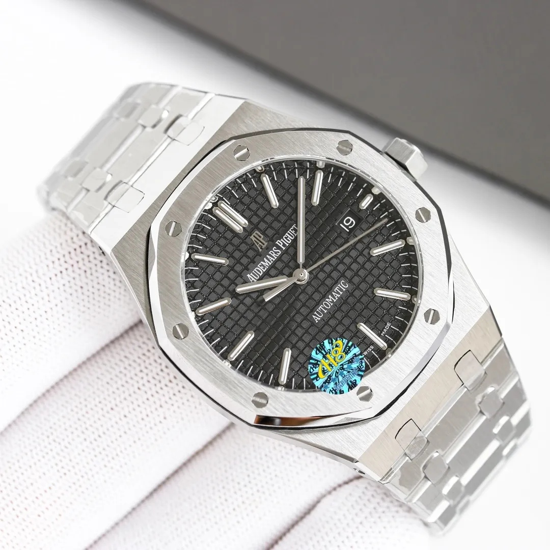 【High-end replica】💰1240! 【Customized all-in-one machine】💰1720! 【Top Replica】💰Private chat! Audemars Piguet Royal Oak 15500 - the pinnacle of steel watches currently on the market - demonstrates strength and is the defending "steel" king! [6 subtleties] 1. The genuine product is disassembled and the size is 41X10.4 mm, which is consistent with the original product! 2. Perfectly restore every detail of the authentic watch case, showing the masculine temperament of the authentic "angular, perseverant and courageous" watch. 3. The workmanship of the steel strap is impeccable, and is better than any steel strap watch on the market. The tightness of the "buffer belt" connecting the steel strap head and the watch title is exactly the same as the original. 4. The automatic rotor pays tribute to the original. It is the only version on the market that has the same color as the original (general versions on the market are reddish) and the ap family emblem is uniquely carved on it. 5. Break the concept of plywood and use Audemars Piguet CAL.4302 all-in-one machine! More stable, better and more real. 6. The "biscuit texture" of the dial is three-dimensional and full, full of energy! It is by no means an ordinary small factory that is in despair. Experience the wonderful experience and feel the difference! This picture was taken as a top-notch replica!